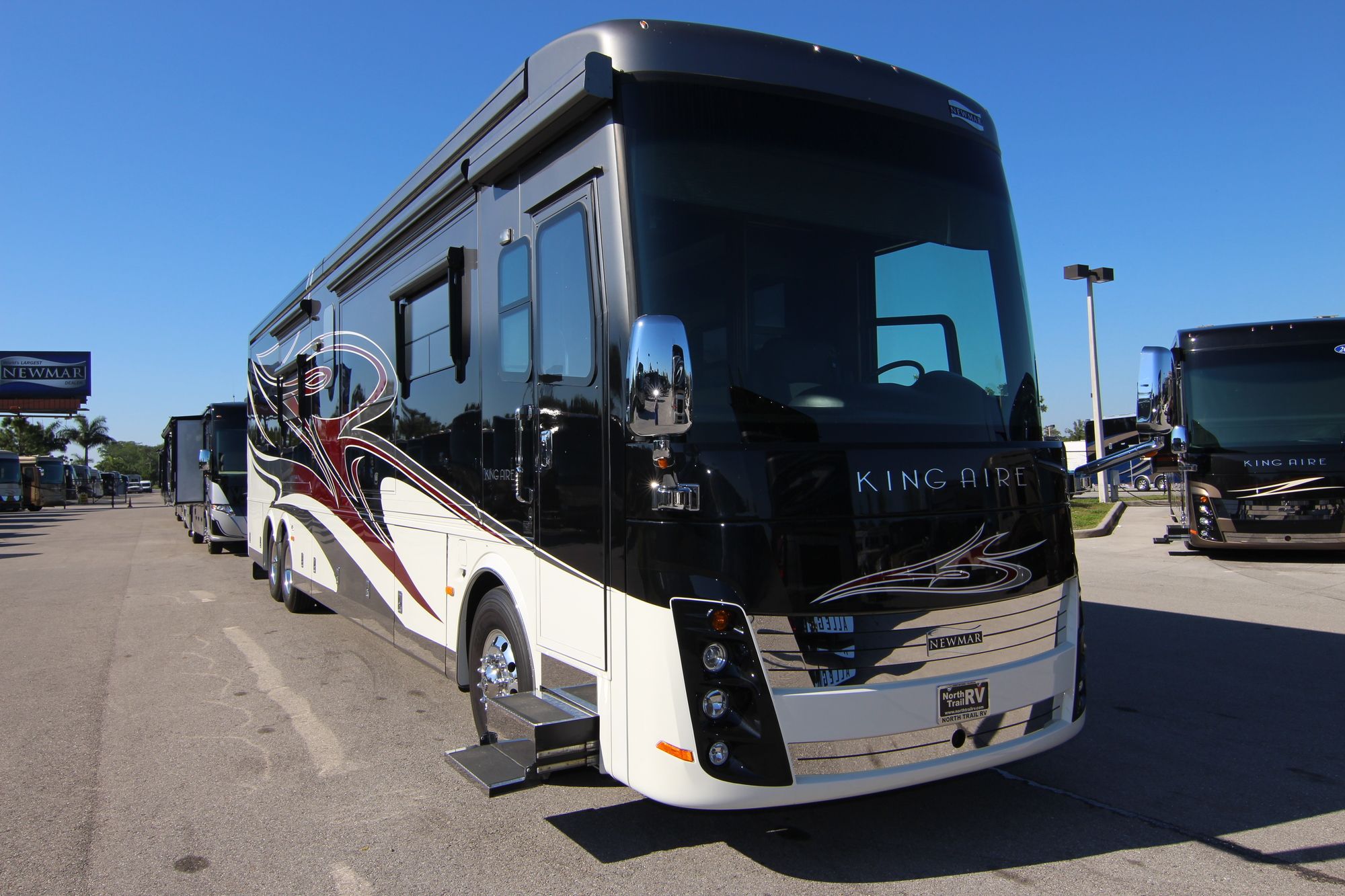 Used 2014 Newmar King Aire 4593 Class A  For Sale