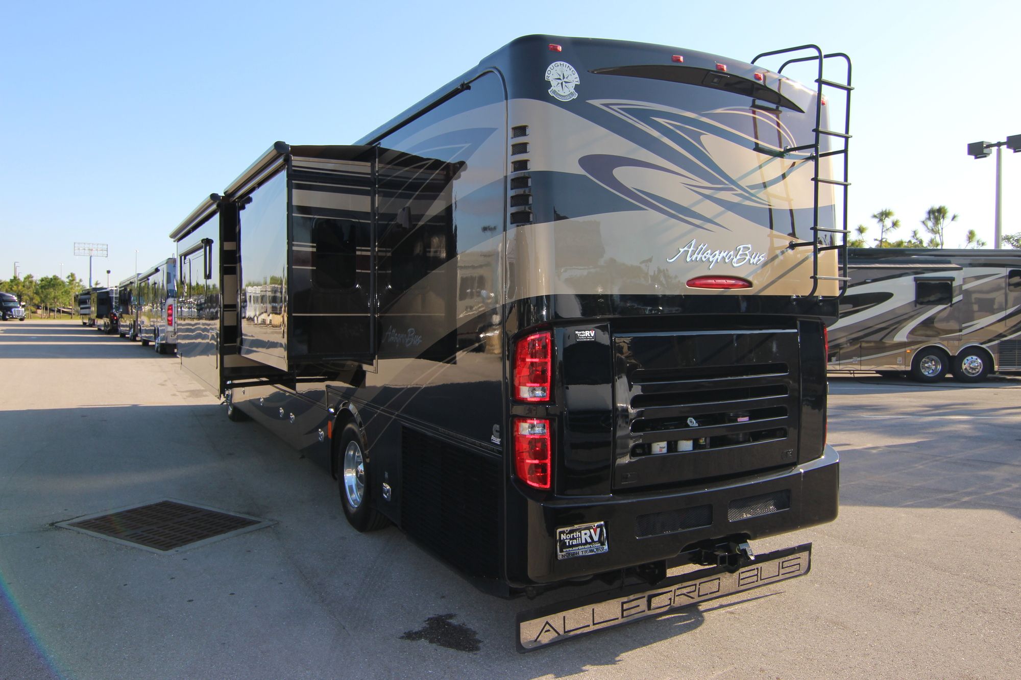 Used 2012 Tiffin Motor Homes Allegro Bus 40QBP Class A  For Sale