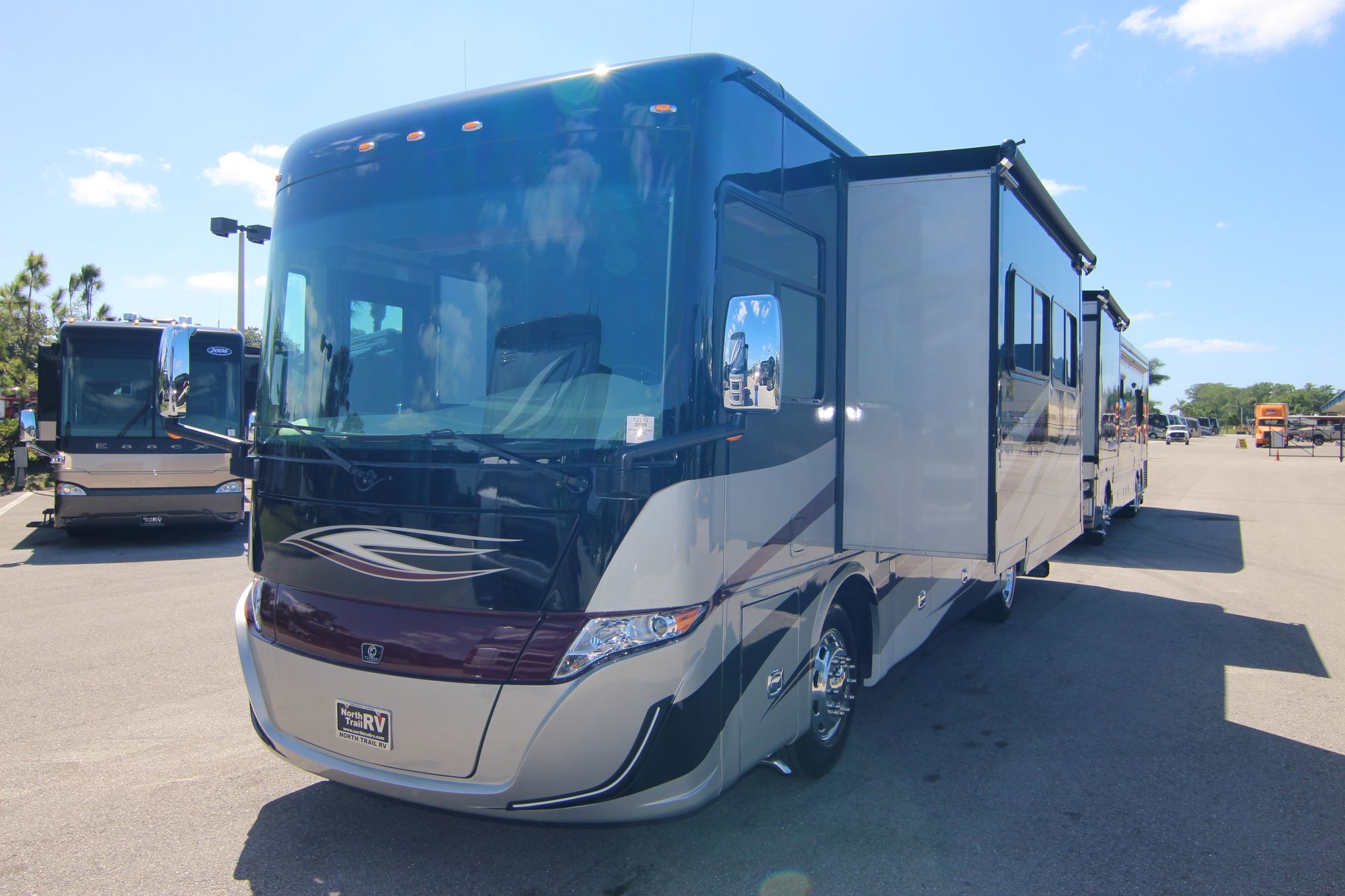 New 2019 Tiffin Motor Homes Allegro Red 33AA Class A  For Sale