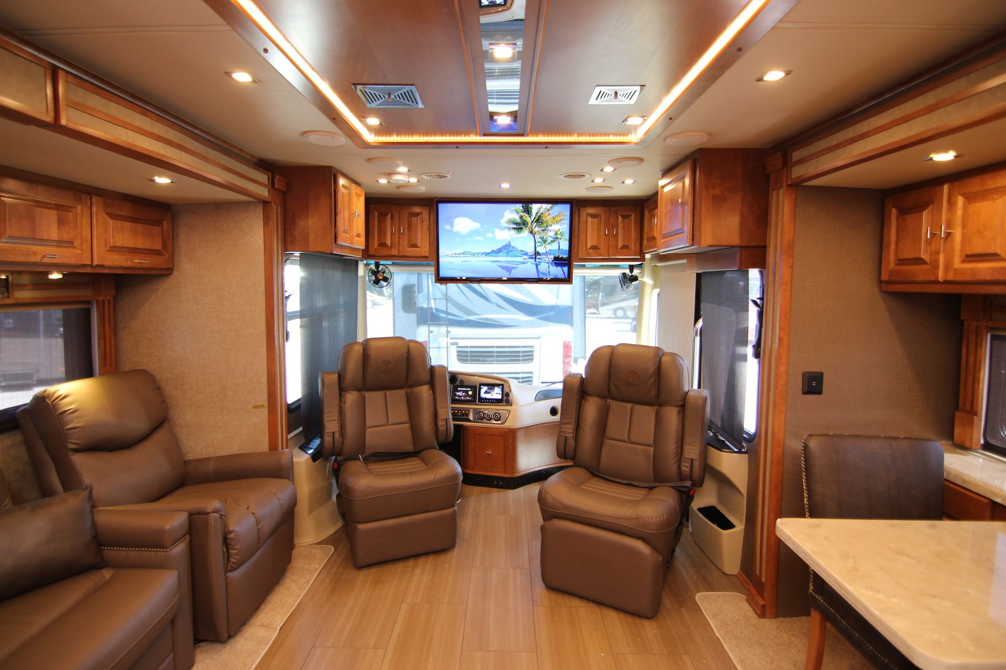 New 2019 Tiffin Motor Homes Allegro Red 33AA Class A  For Sale