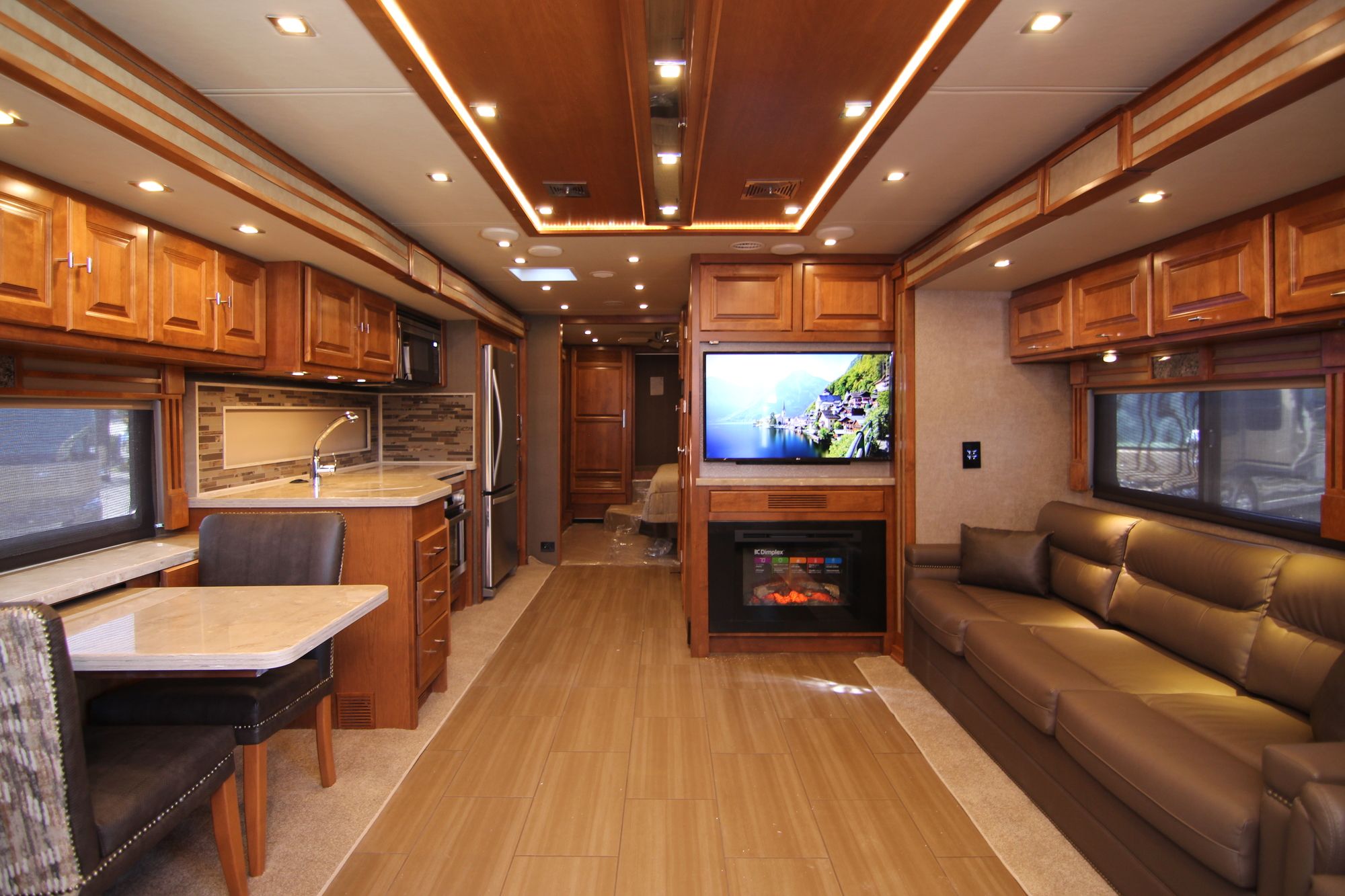 New 2019 Tiffin Motor Homes Allegro Red 33AA Class A  For Sale