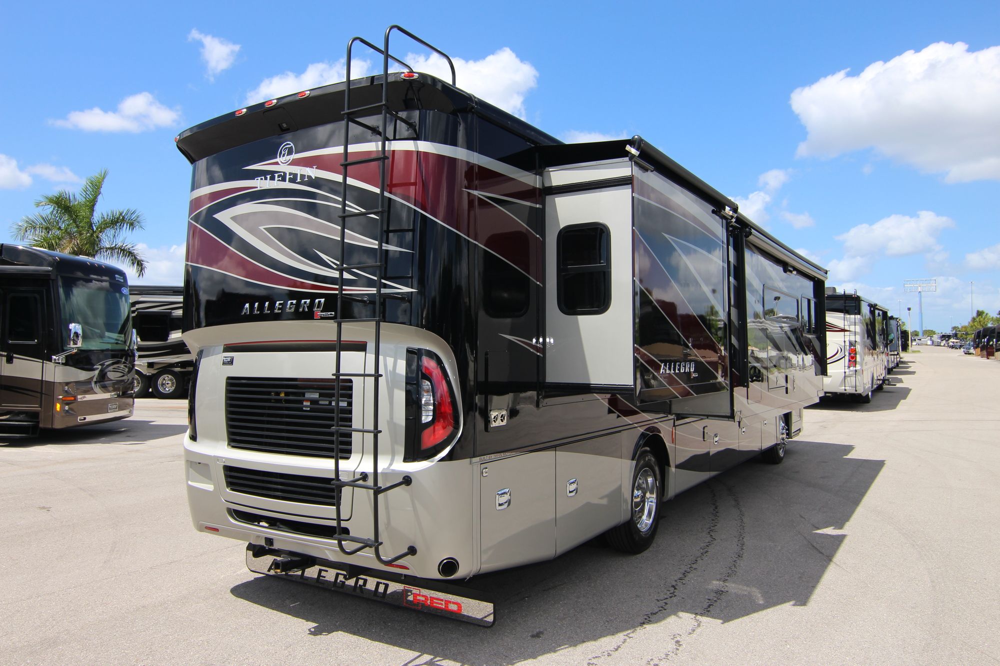 New 2019 Tiffin Motor Homes Allegro Red 37PA Class A  For Sale