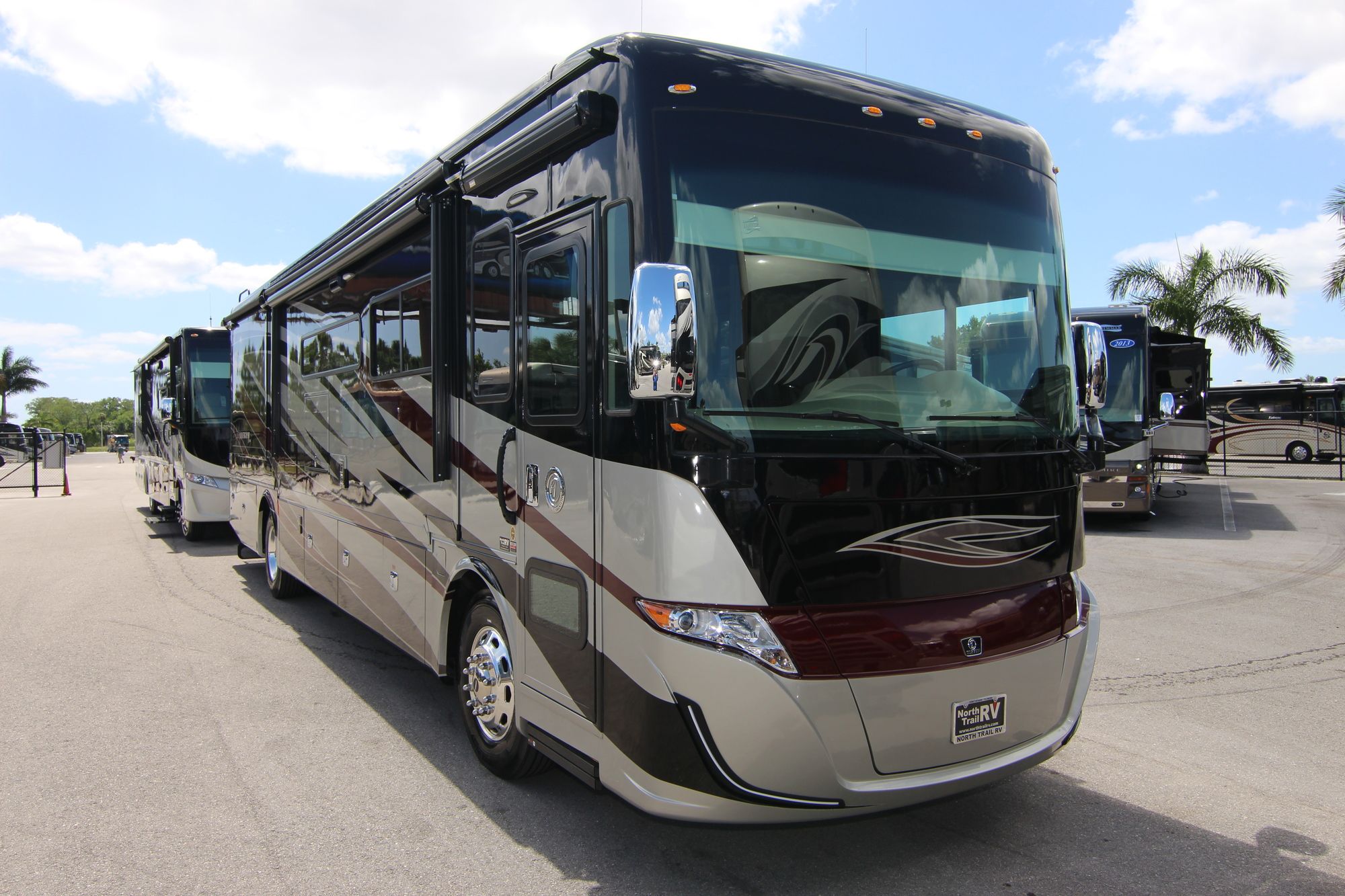 New 2019 Tiffin Motor Homes Allegro Red 37PA Class A  For Sale