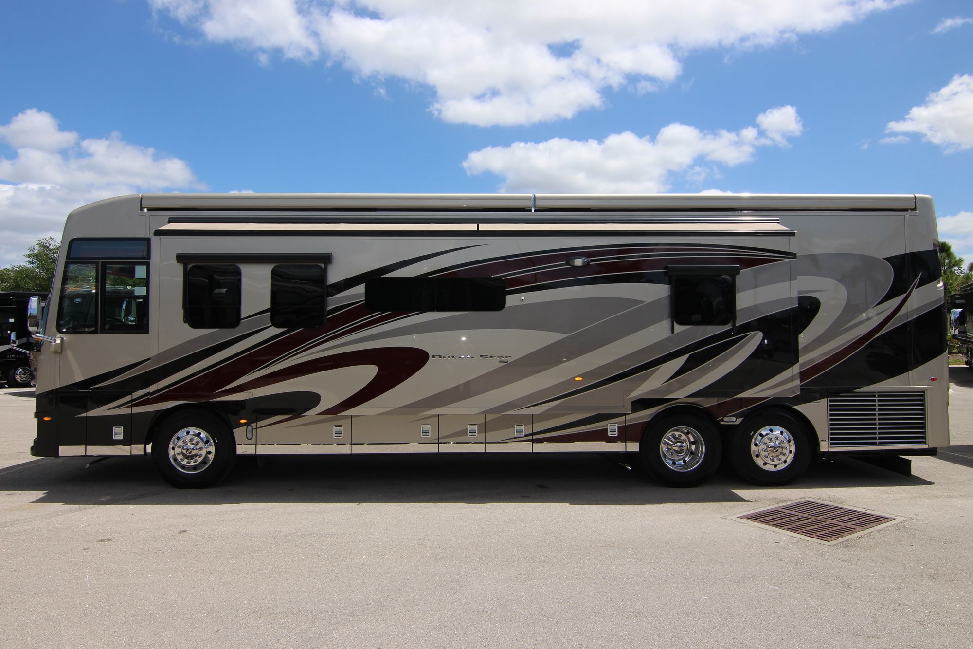 New 2019 Newmar Dutch Star 4002 Class A  For Sale