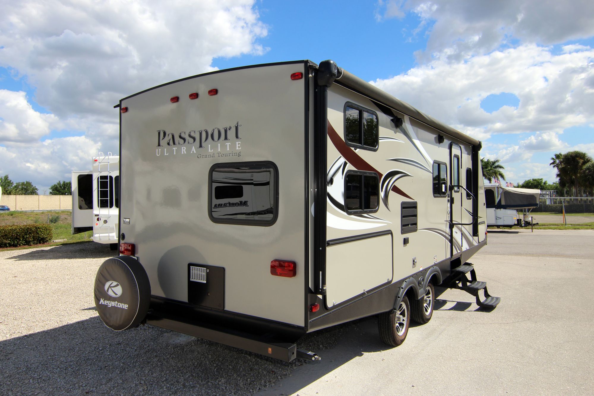 Used 2017 Keystone Passport 2400BH Travel Trailer  For Sale