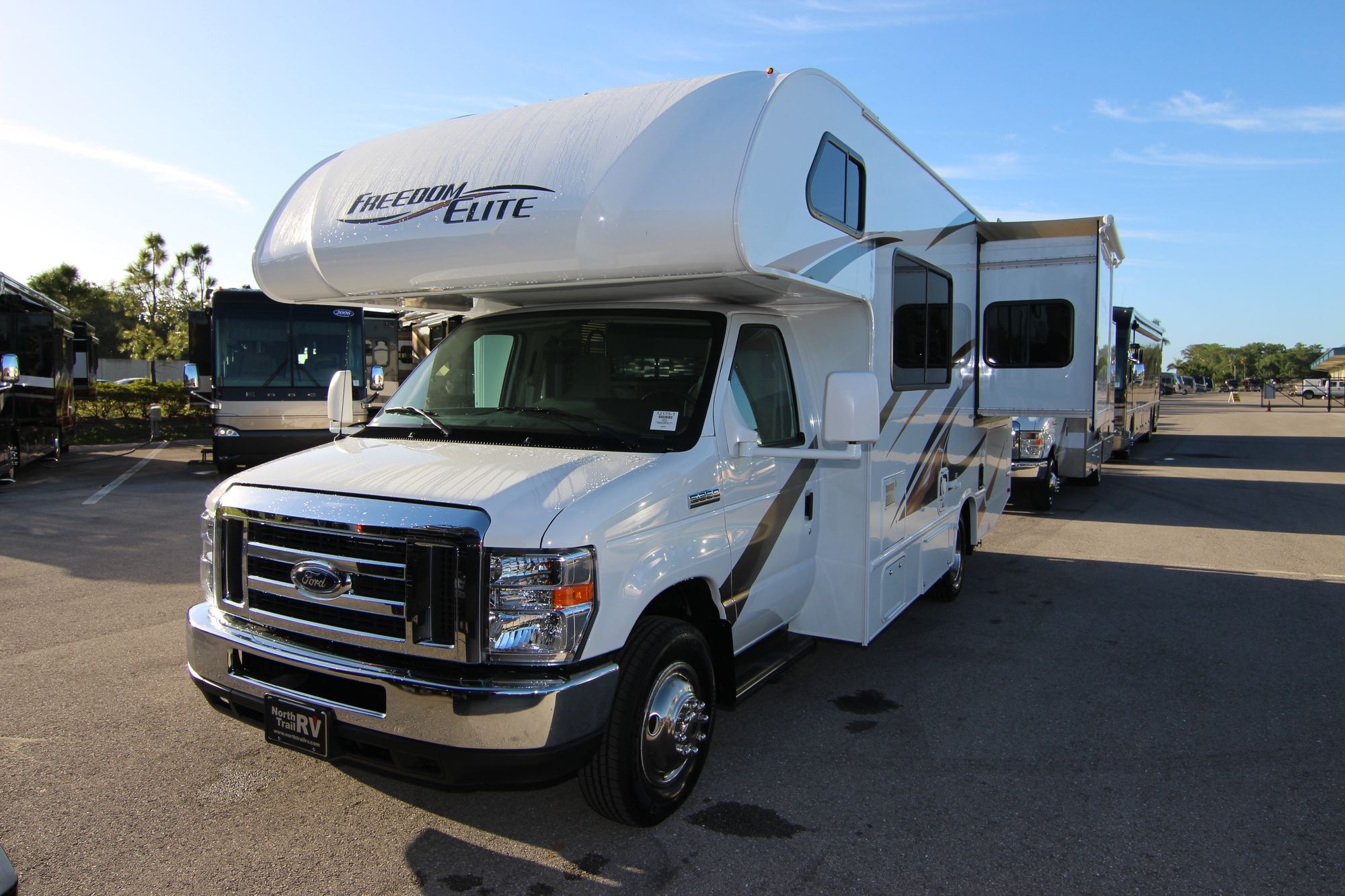 Used 2017 Thor Freedom Elite 22FE Class C  For Sale