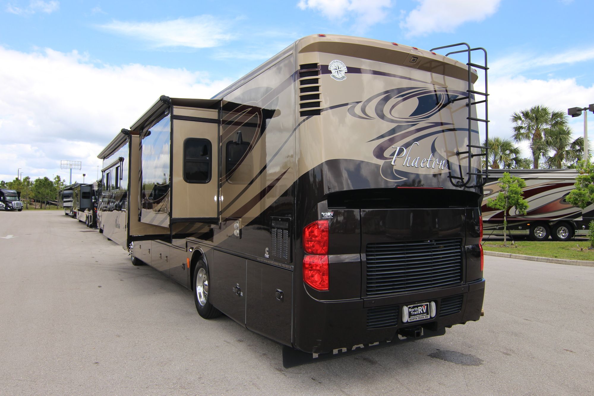 Used 2012 Tiffin Motor Homes Phaeton 40QBH Class A  For Sale