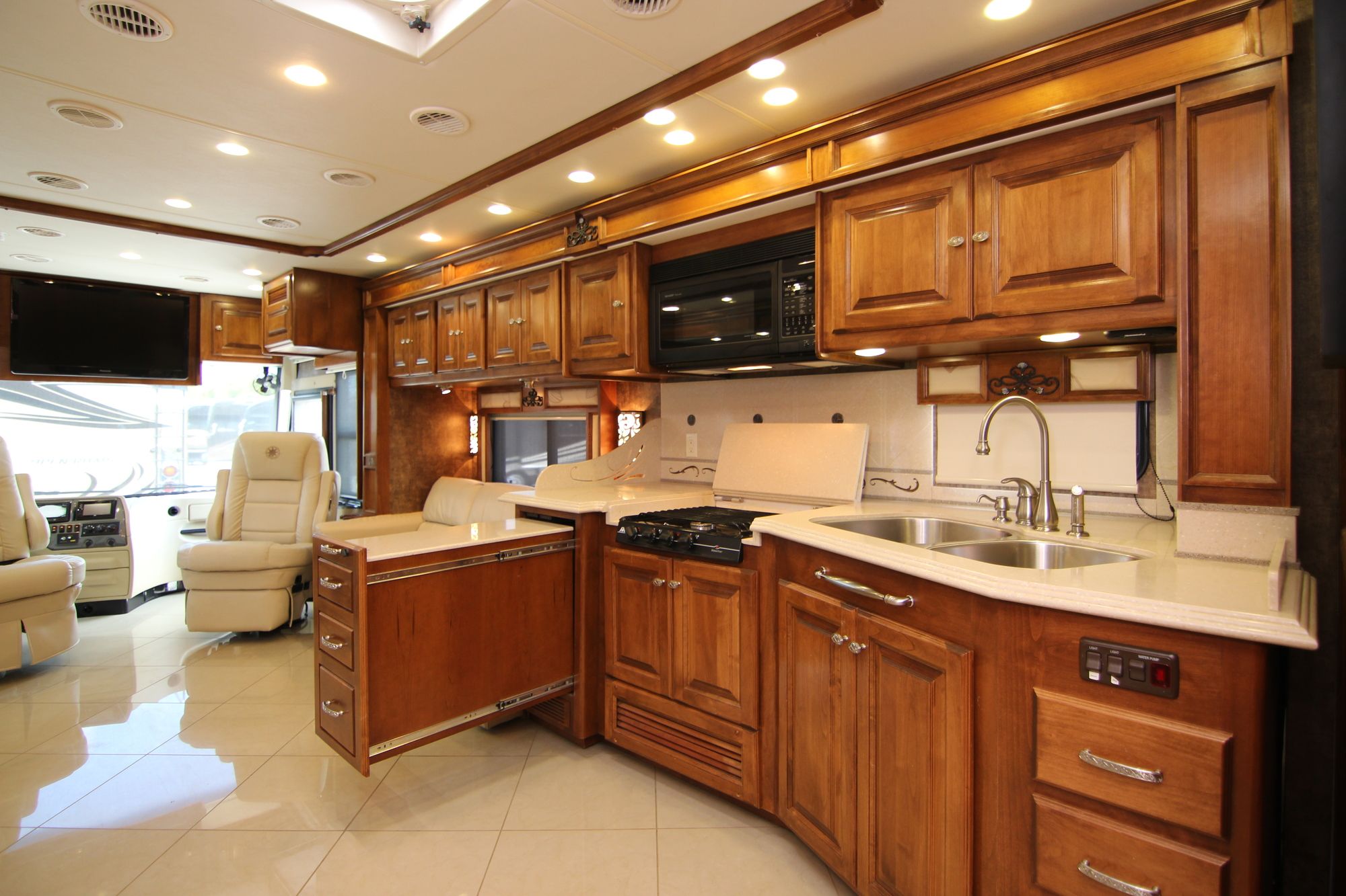 Used 2012 Tiffin Motor Homes Phaeton 40QBH Class A  For Sale