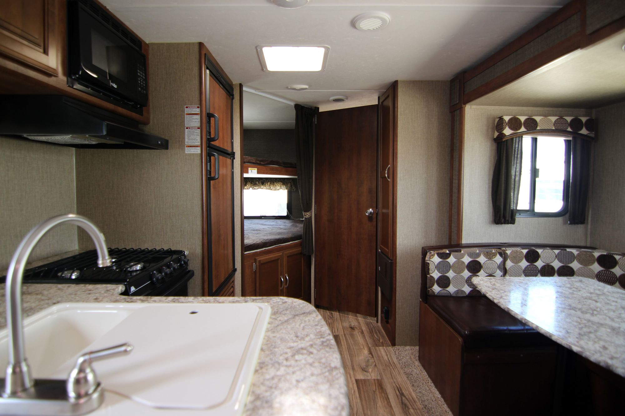 Used 2017 Keystone Passport 2400BH Travel Trailer  For Sale