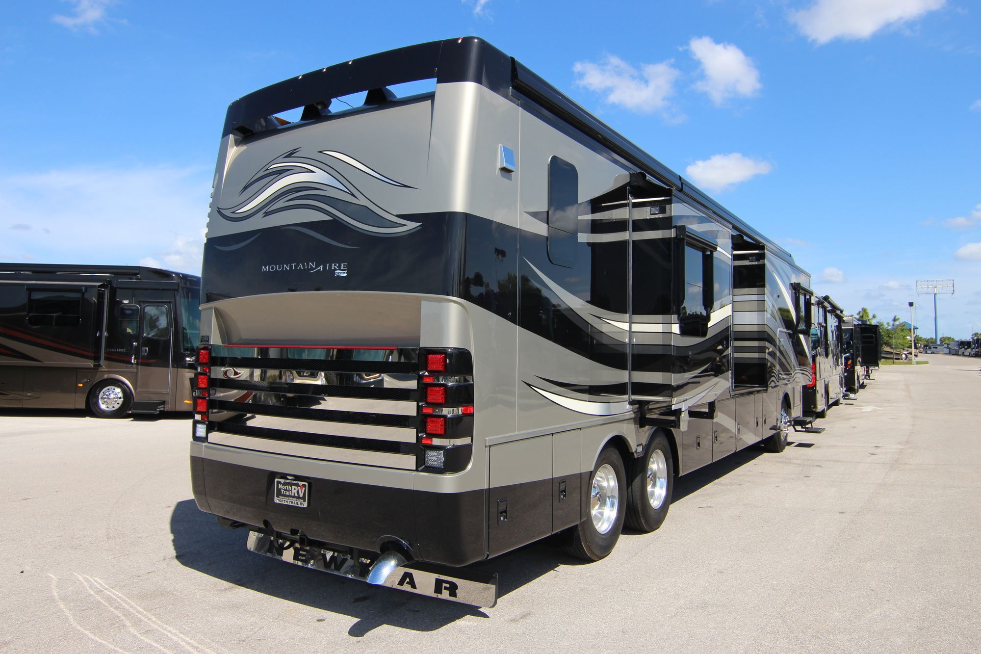 Used 2012 Newmar Mountain Aire 4336 Class A  For Sale