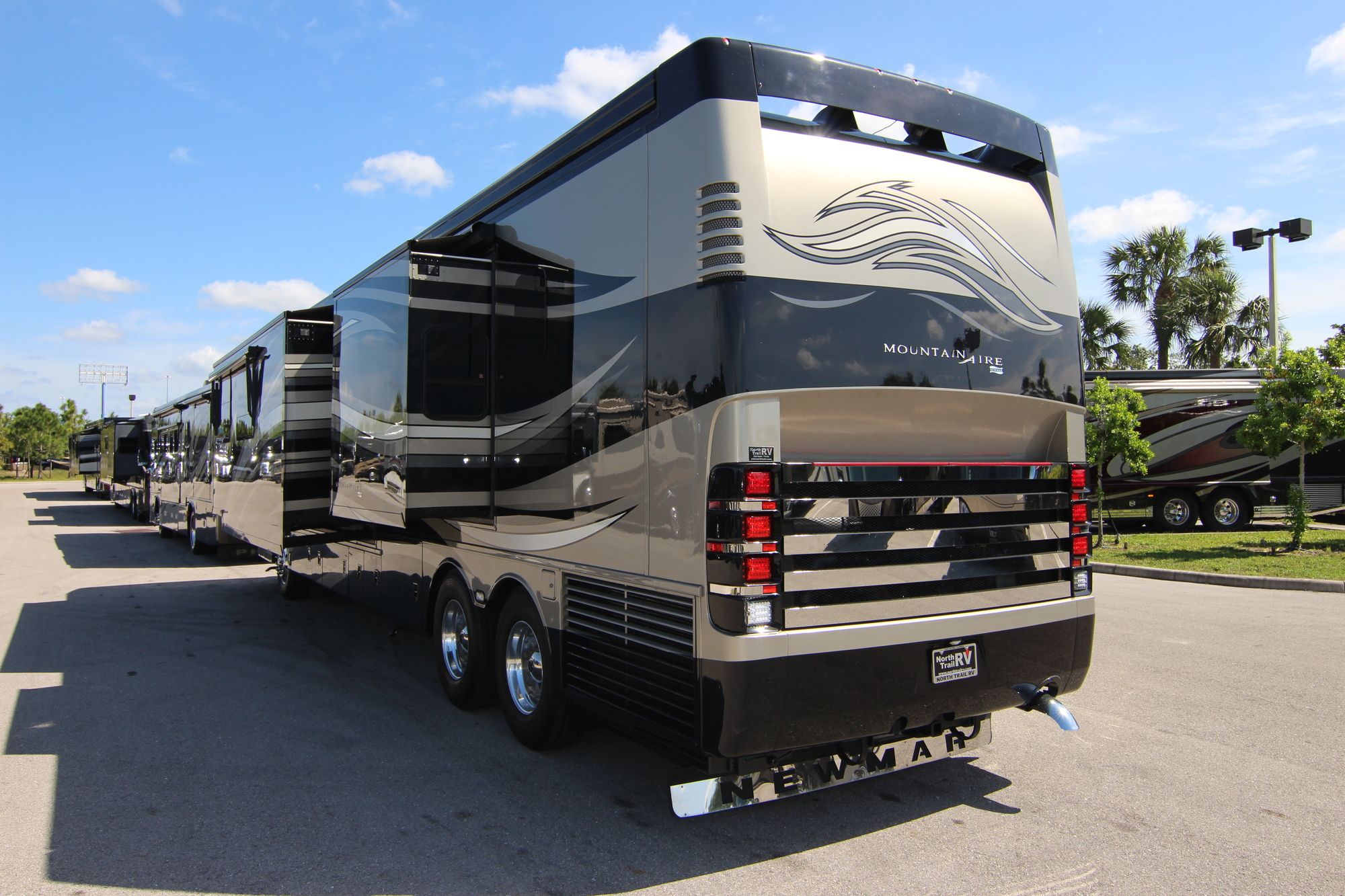 Used 2012 Newmar Mountain Aire 4336 Class A  For Sale