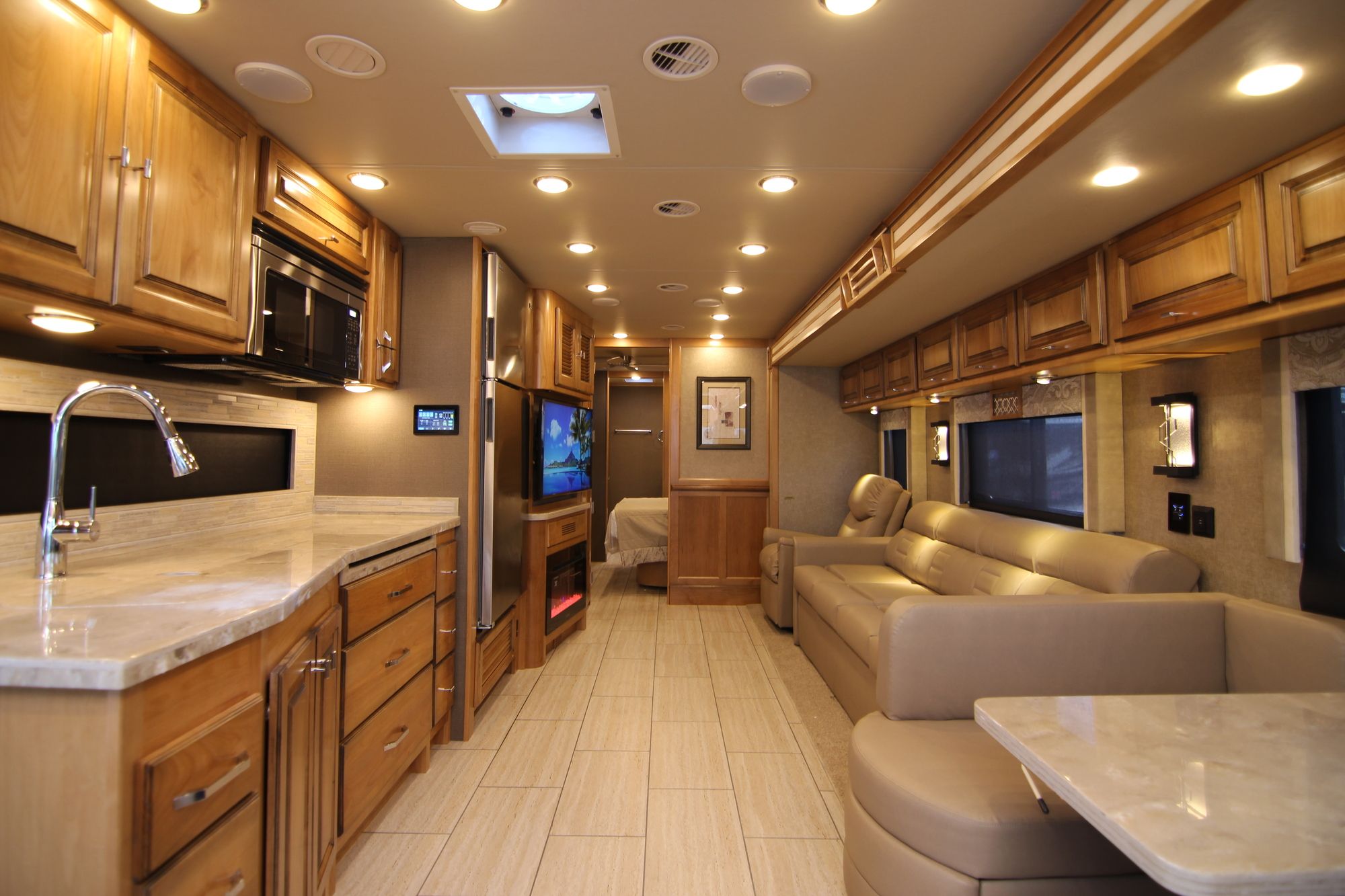 New 2019 Tiffin Motor Homes Allegro 36LA Class A  For Sale