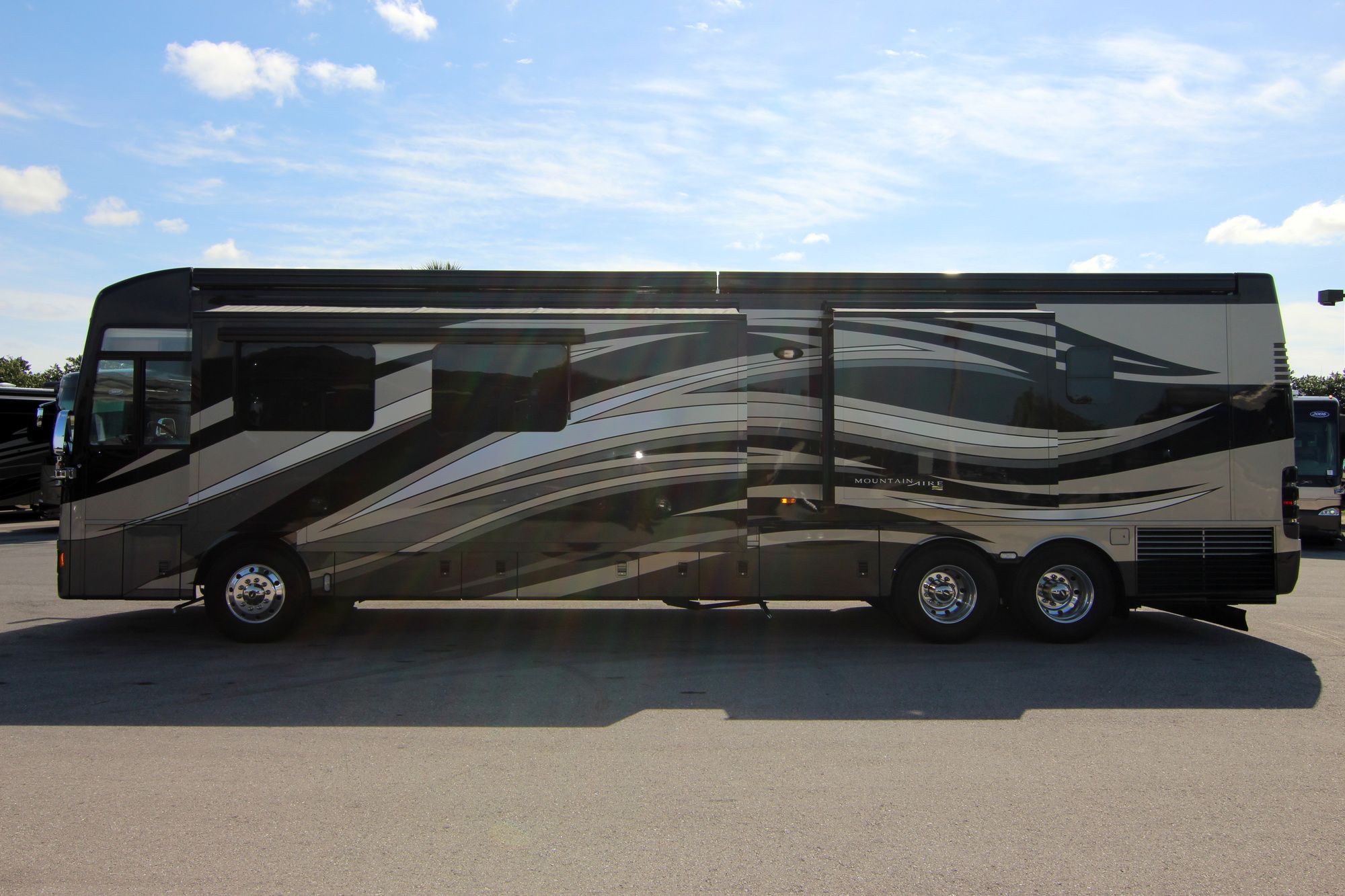 Used 2012 Newmar Mountain Aire 4336 Class A  For Sale