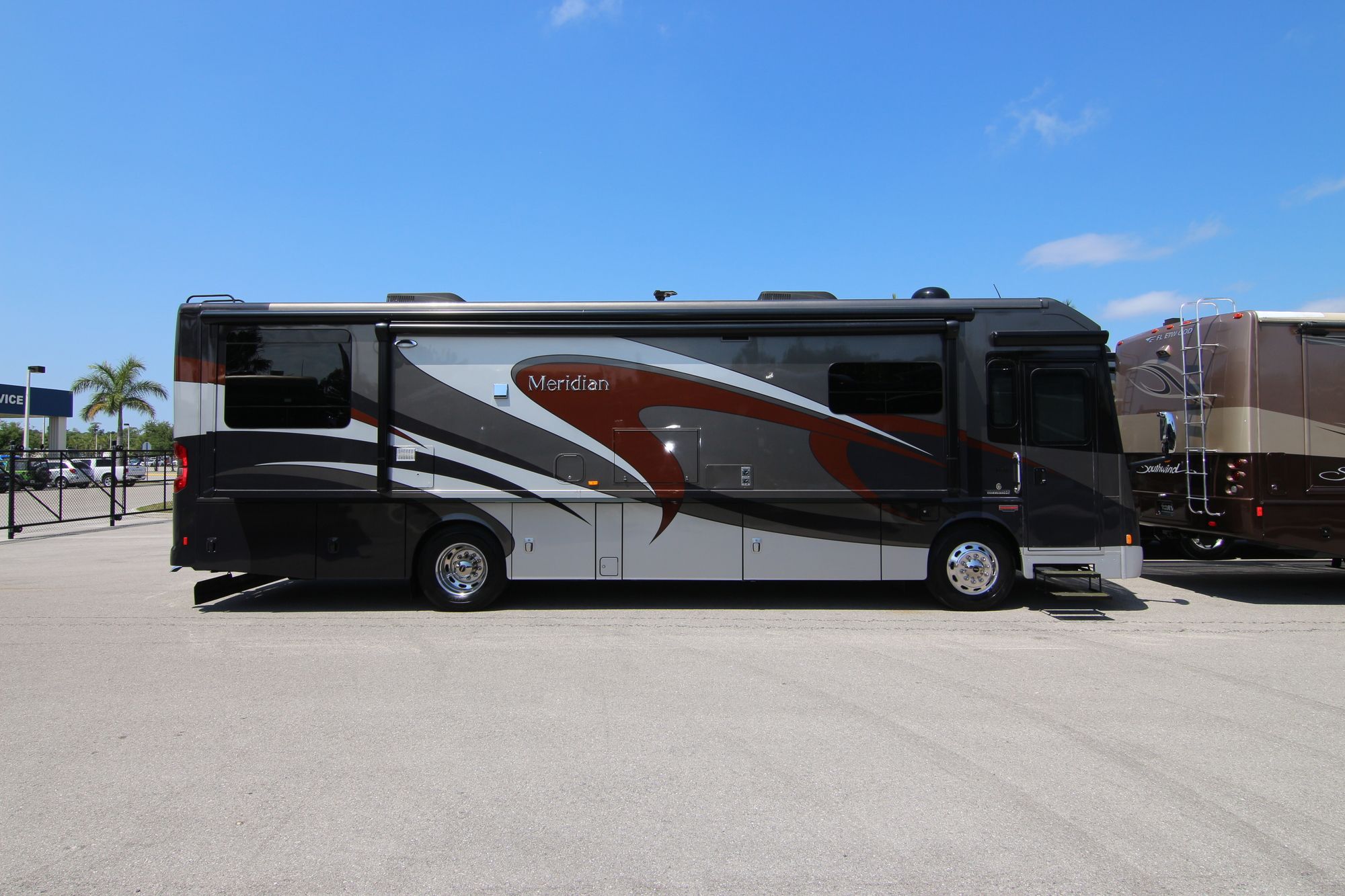 Used 2015 Itasca Meridian 36M Class A  For Sale