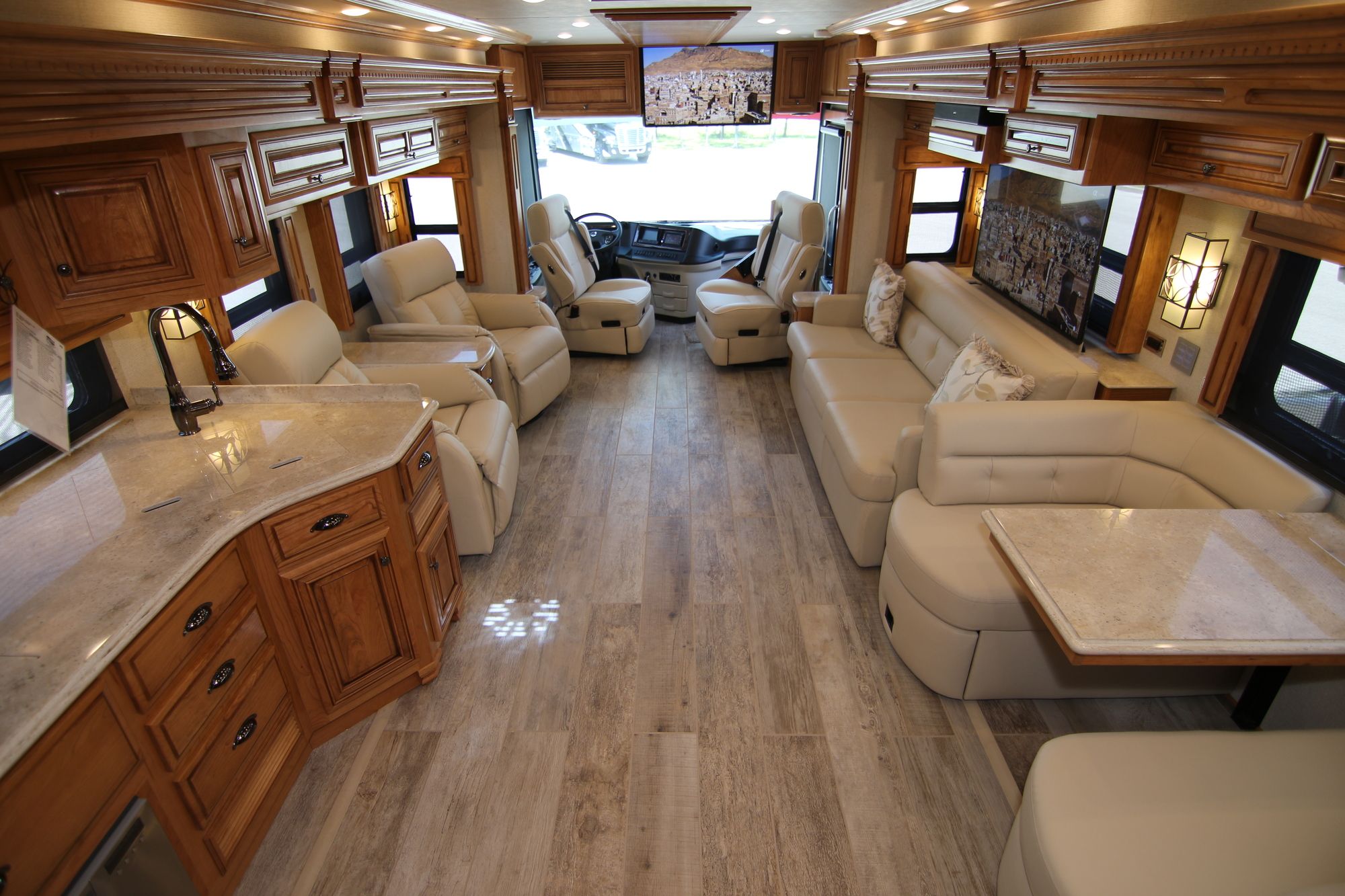 New 2019 Newmar Dutch Star 4002 Class A  For Sale