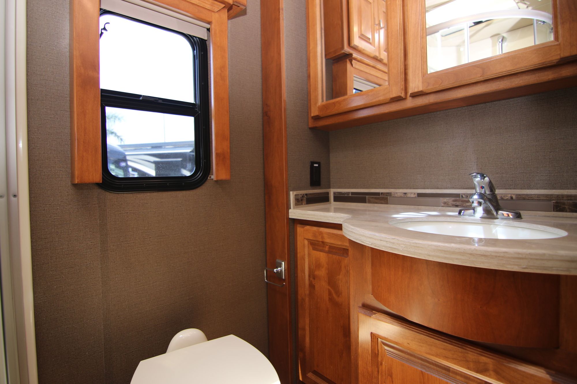 Used 2019 Tiffin Motor Homes Allegro Red 33AA Class A  For Sale