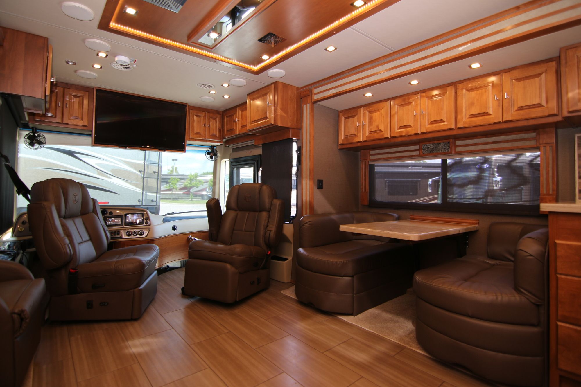 Used 2019 Tiffin Motor Homes Allegro Red 33AA Class A  For Sale