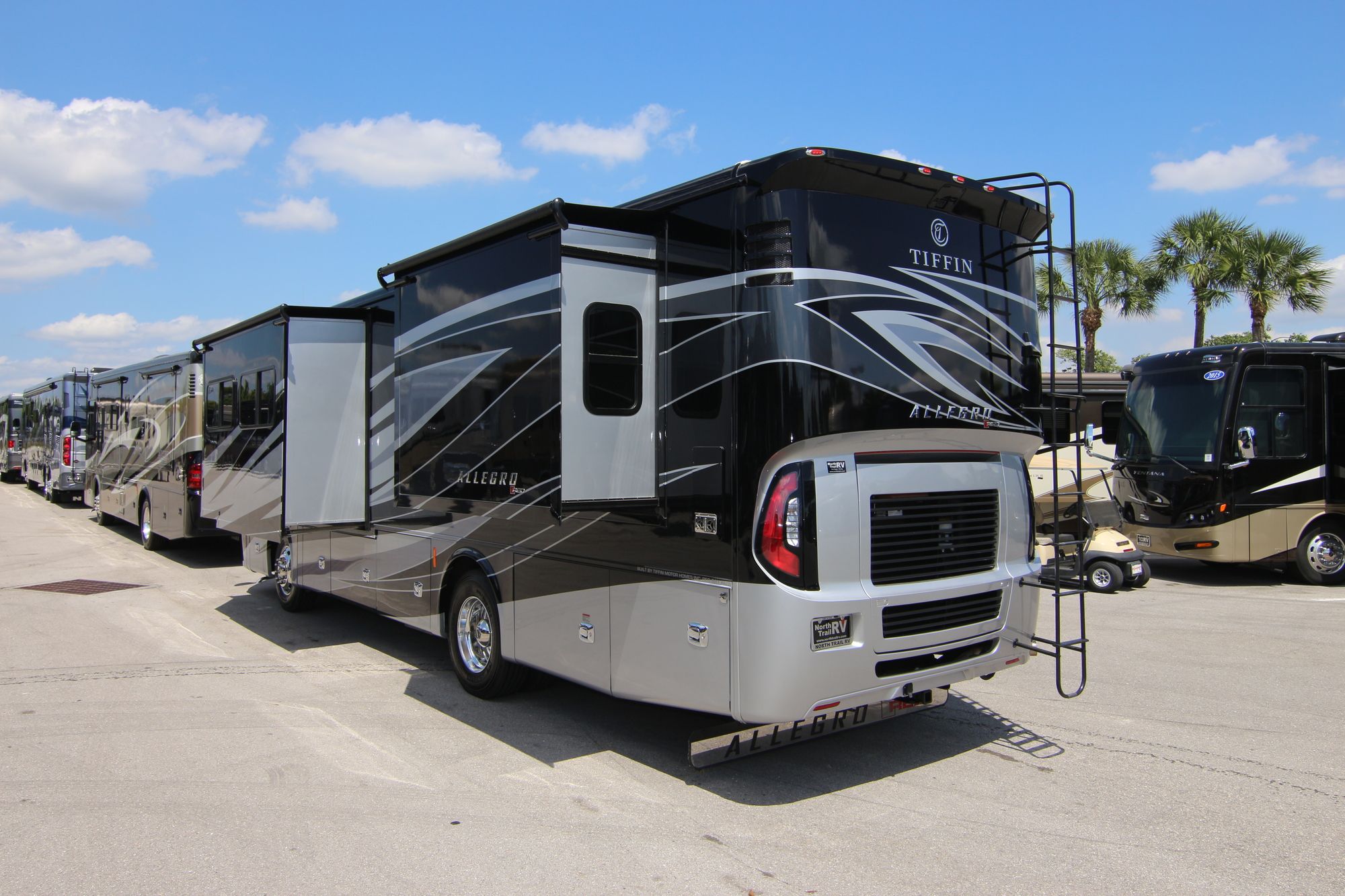 Used 2019 Tiffin Motor Homes Allegro Red 33AA Class A  For Sale