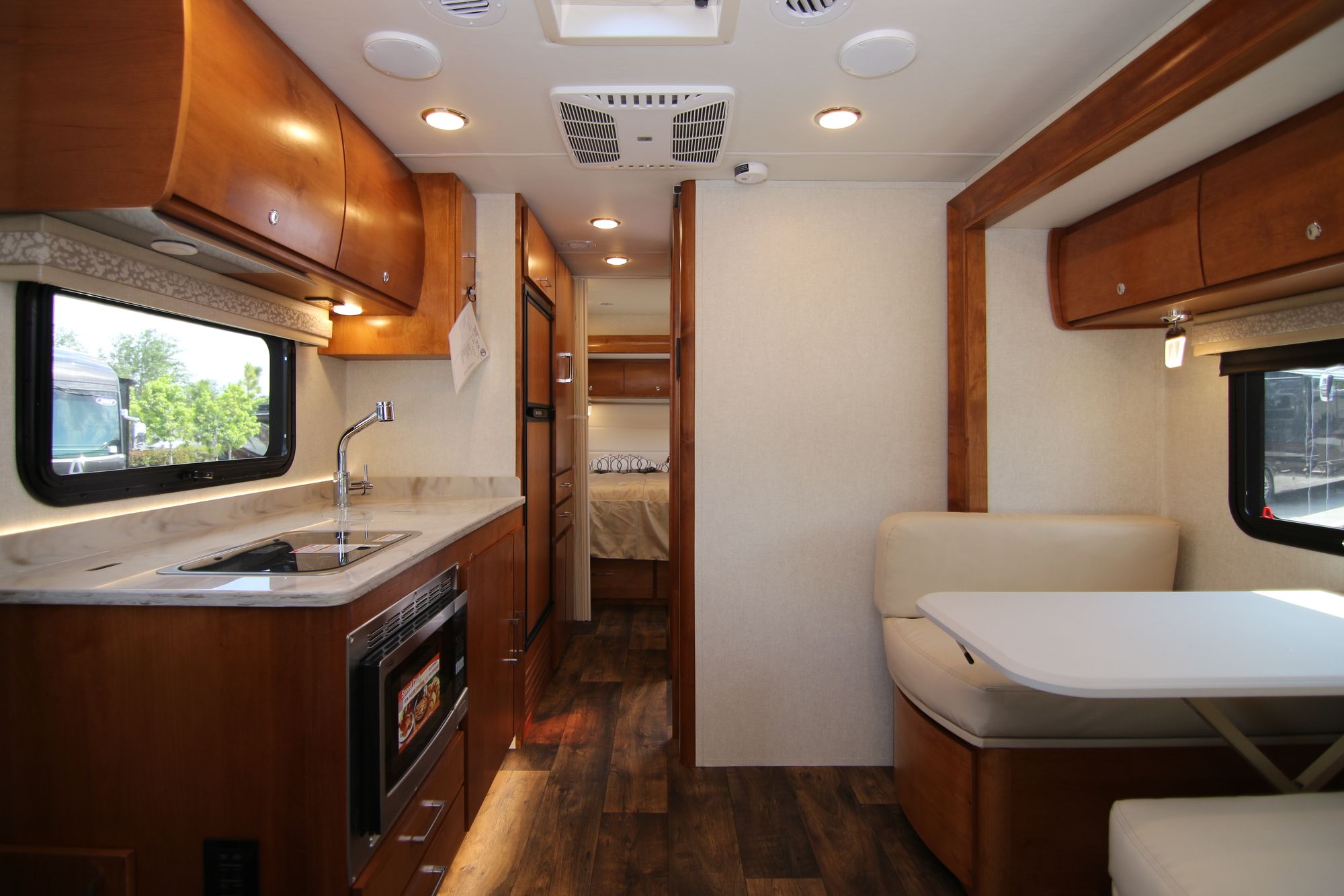 New 2019 Tiffin Motor Homes Wayfarer 25QW Class C  For Sale