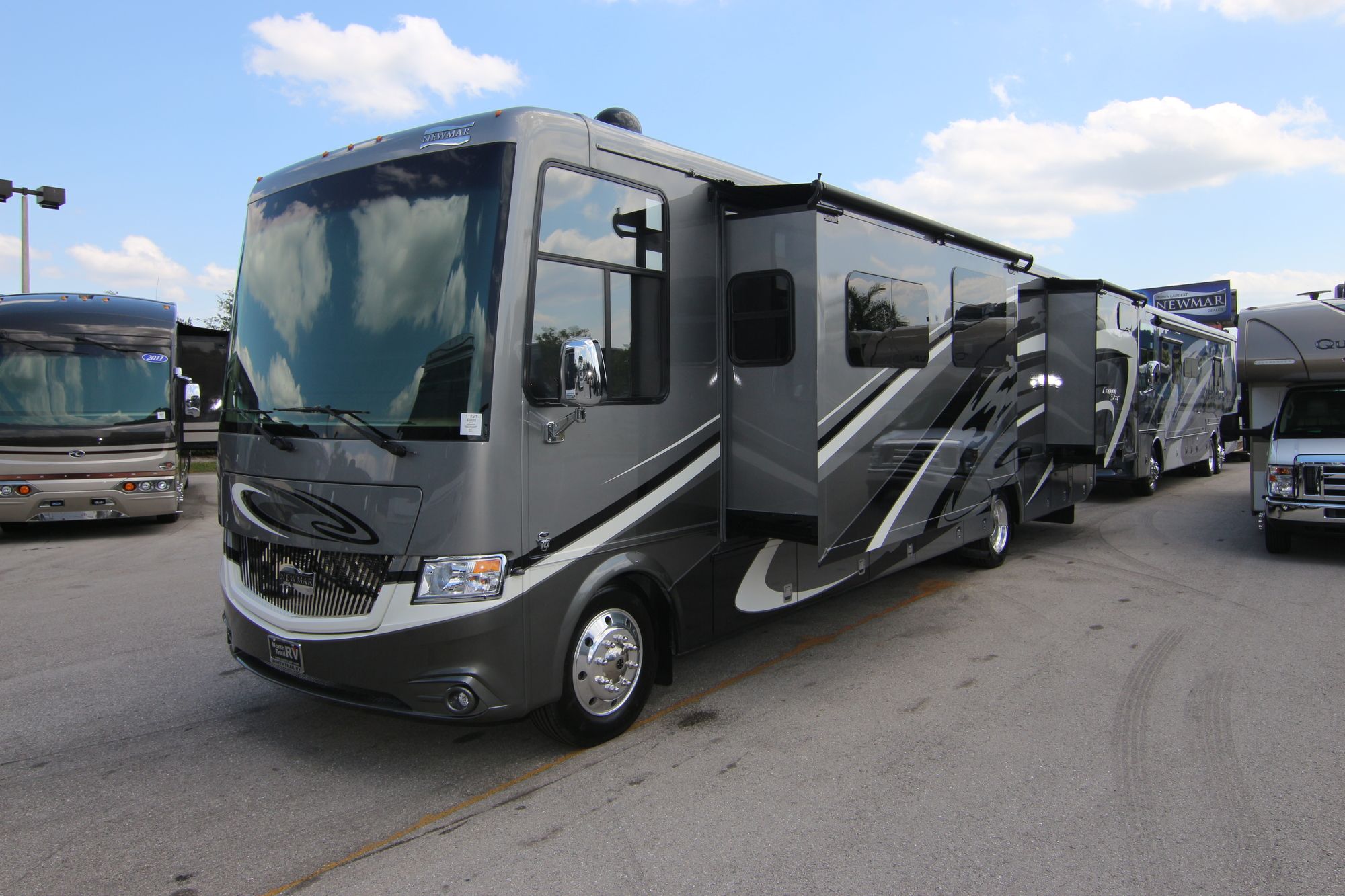 New 2019 Newmar Canyon Star HANDICAP Class A  For Sale