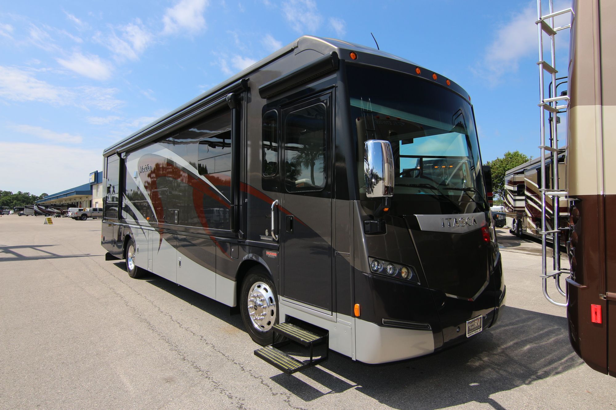 Used 2015 Itasca Meridian 36M Class A  For Sale