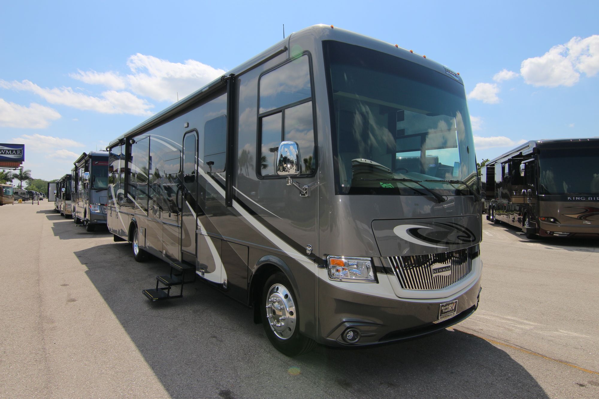 New 2019 Newmar Canyon Star HANDICAP Class A  For Sale