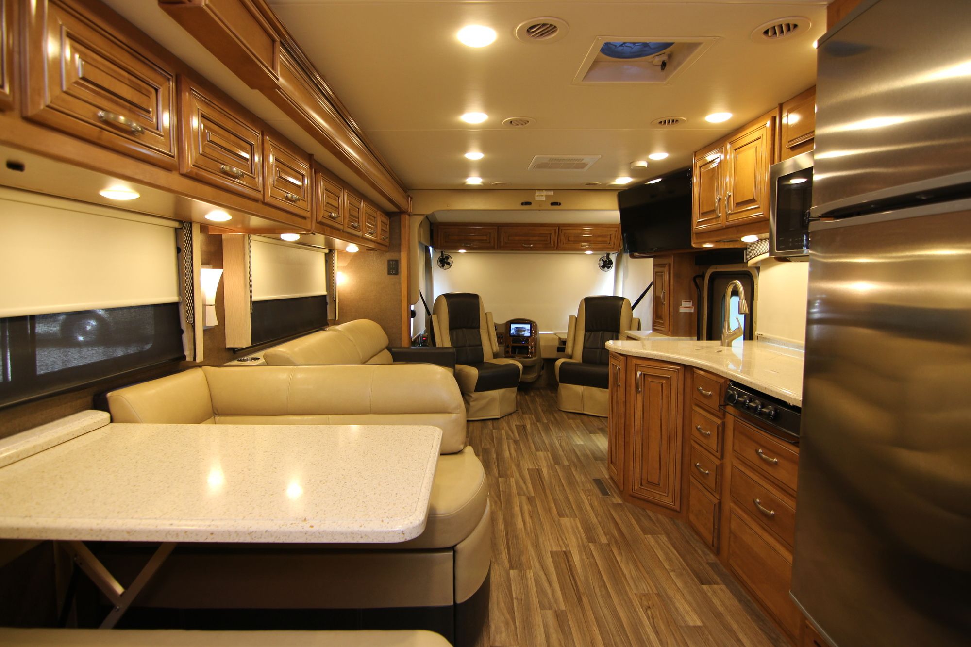 Used 2018 Thor Palazzo 36.1 Class A  For Sale