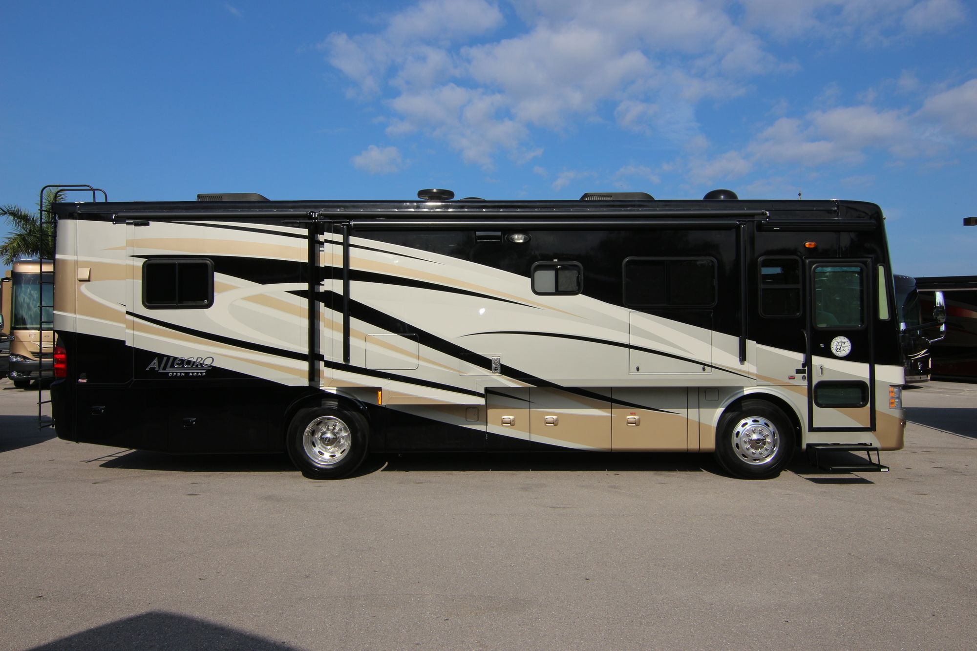 Used 2013 Tiffin Motor Homes Allegro Red 34QFA Class A  For Sale