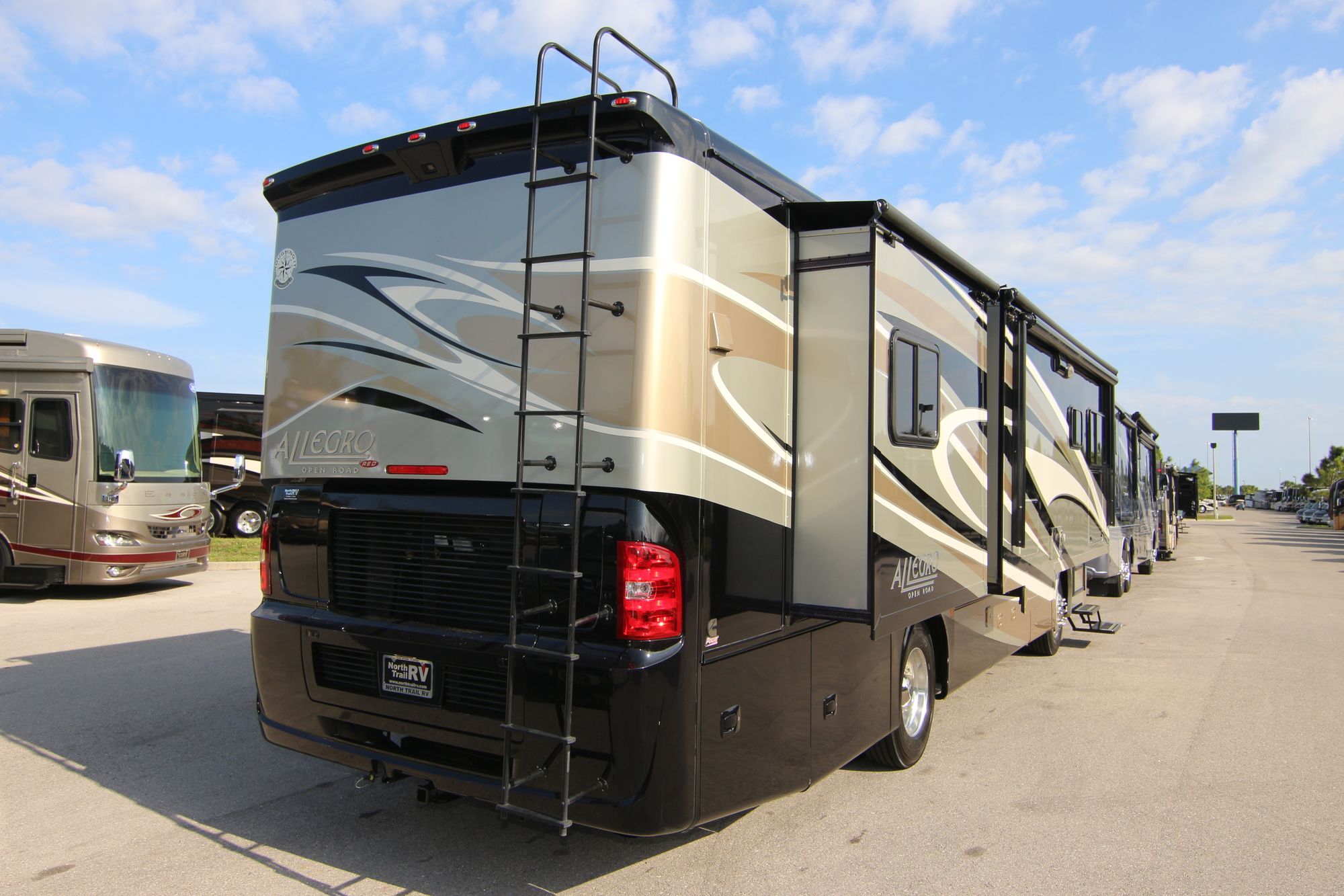 Used 2013 Tiffin Motor Homes Allegro Red 34QFA Class A  For Sale