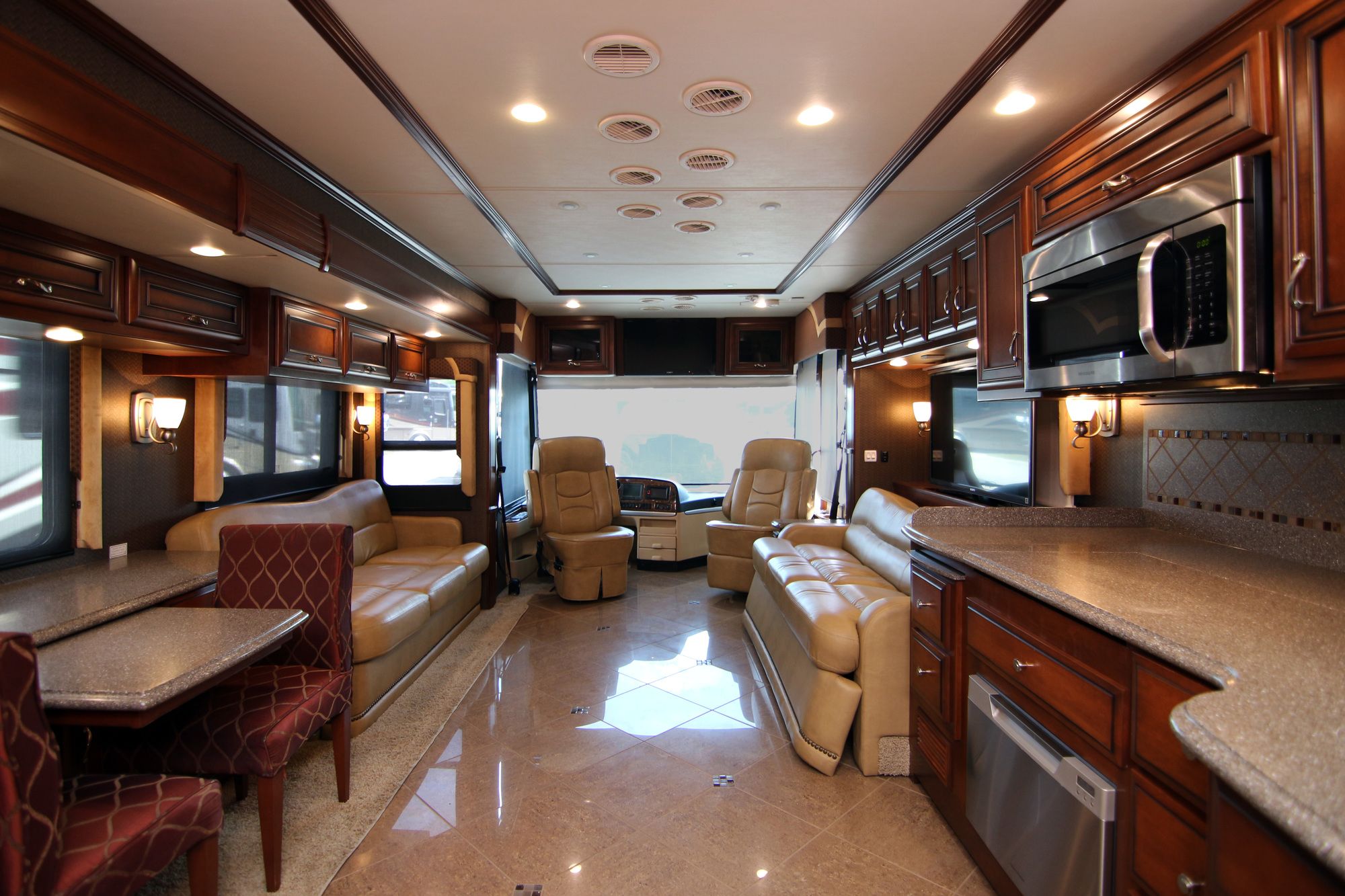 Used 2013 Newmar Ventana 4324 Class A  For Sale