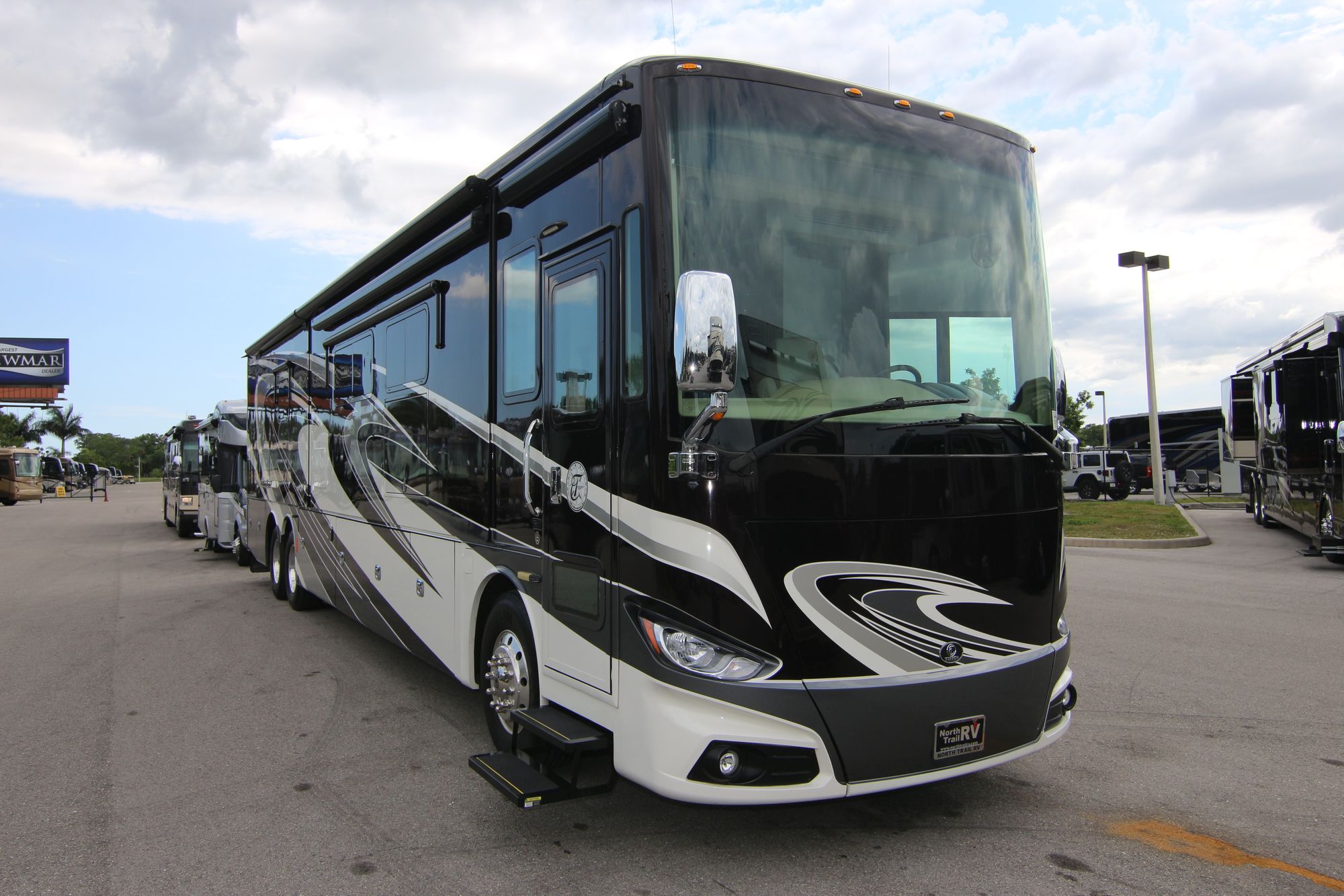 Used 2016 Tiffin Motor Homes Phaeton 44OH Class A  For Sale