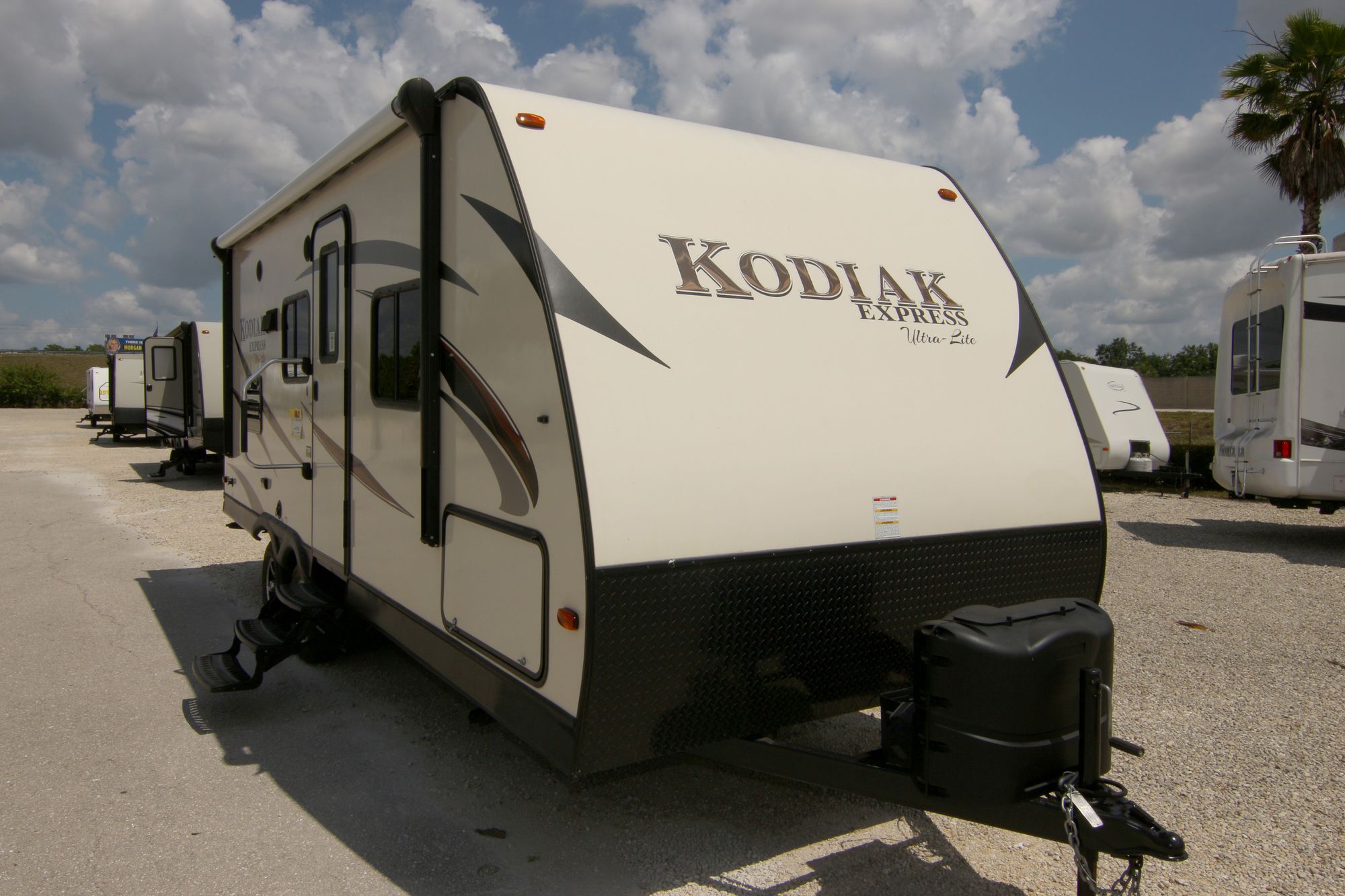 Used 2016 Dutchmen Kodiak 223RBSL Travel Trailer  For Sale