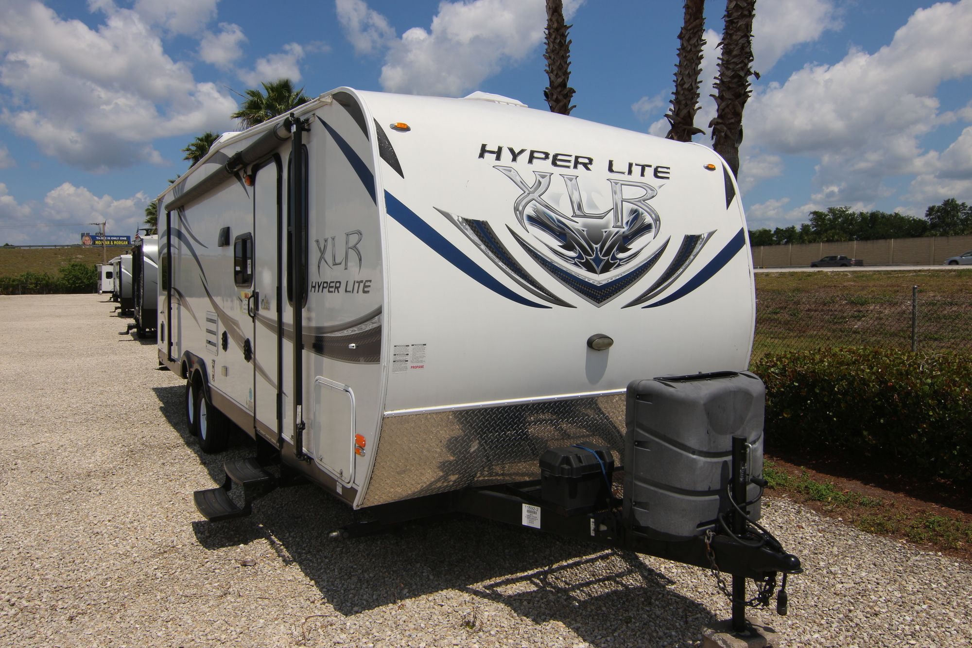 Used 2013 Forest River Hyperlightxlr 27HFS Travel Trailer  For Sale