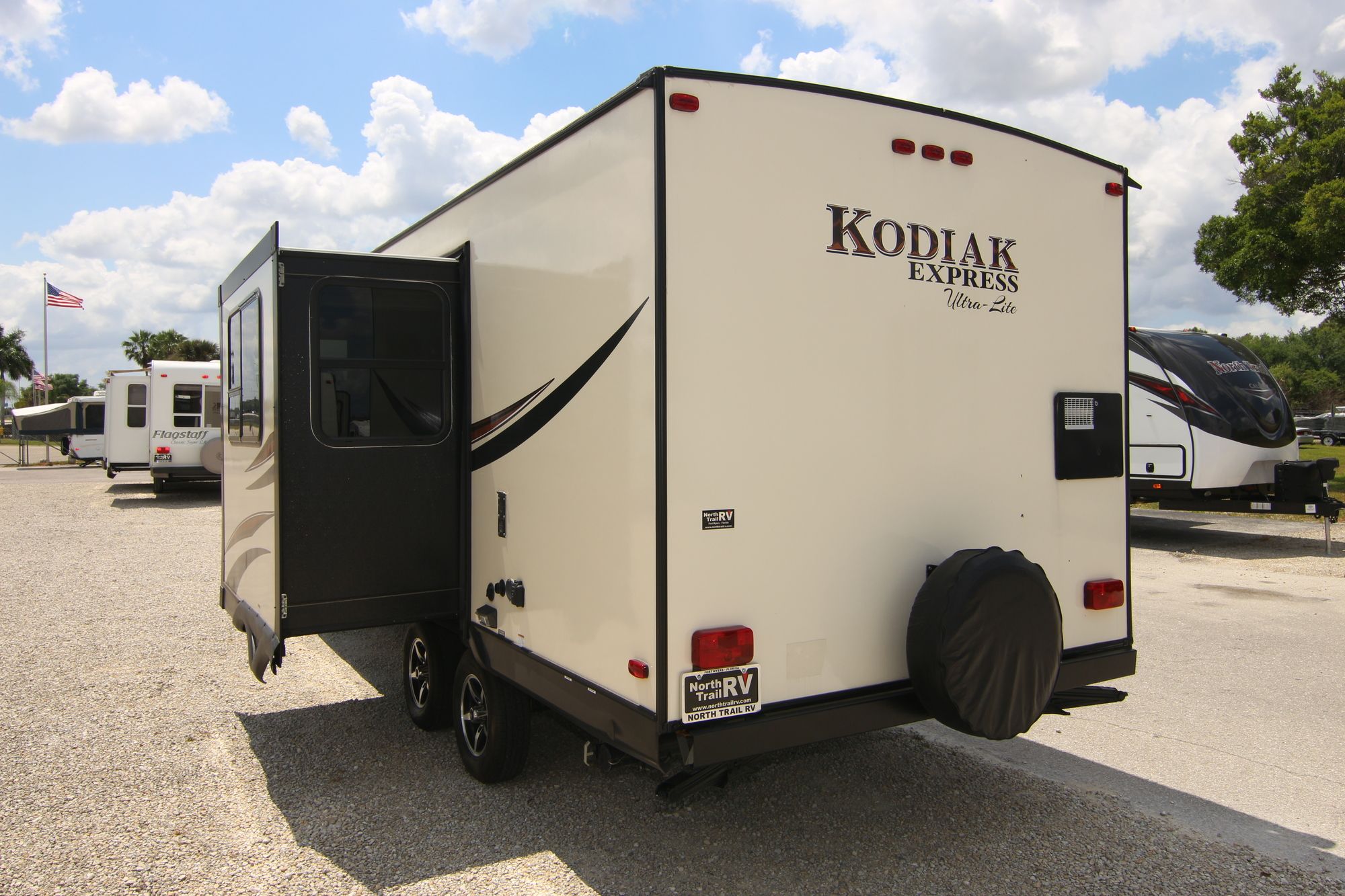 Used 2016 Dutchmen Kodiak 223RBSL Travel Trailer  For Sale