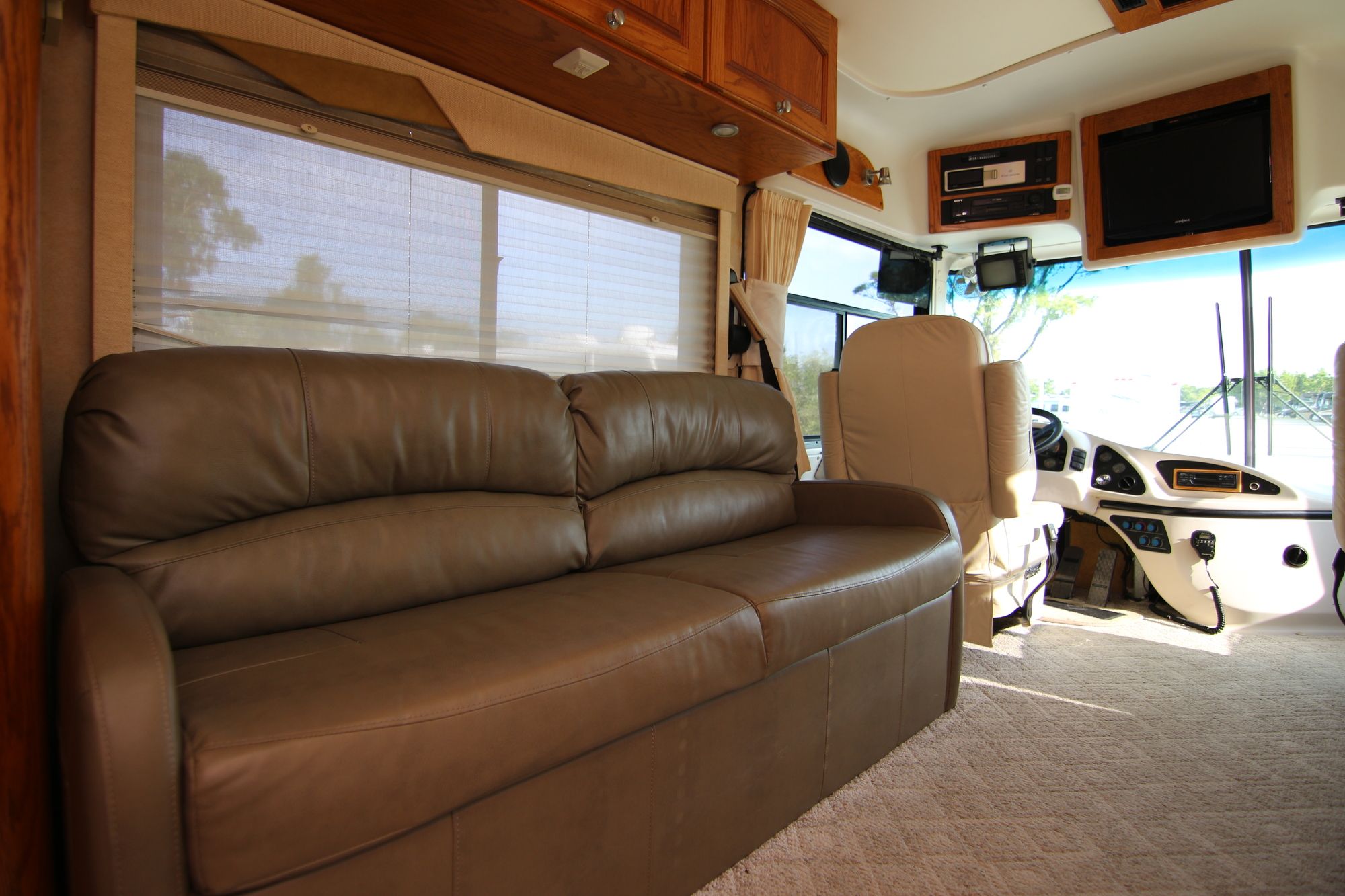 Used 1995 Holiday Rambler Navigator 38WD Class A  For Sale