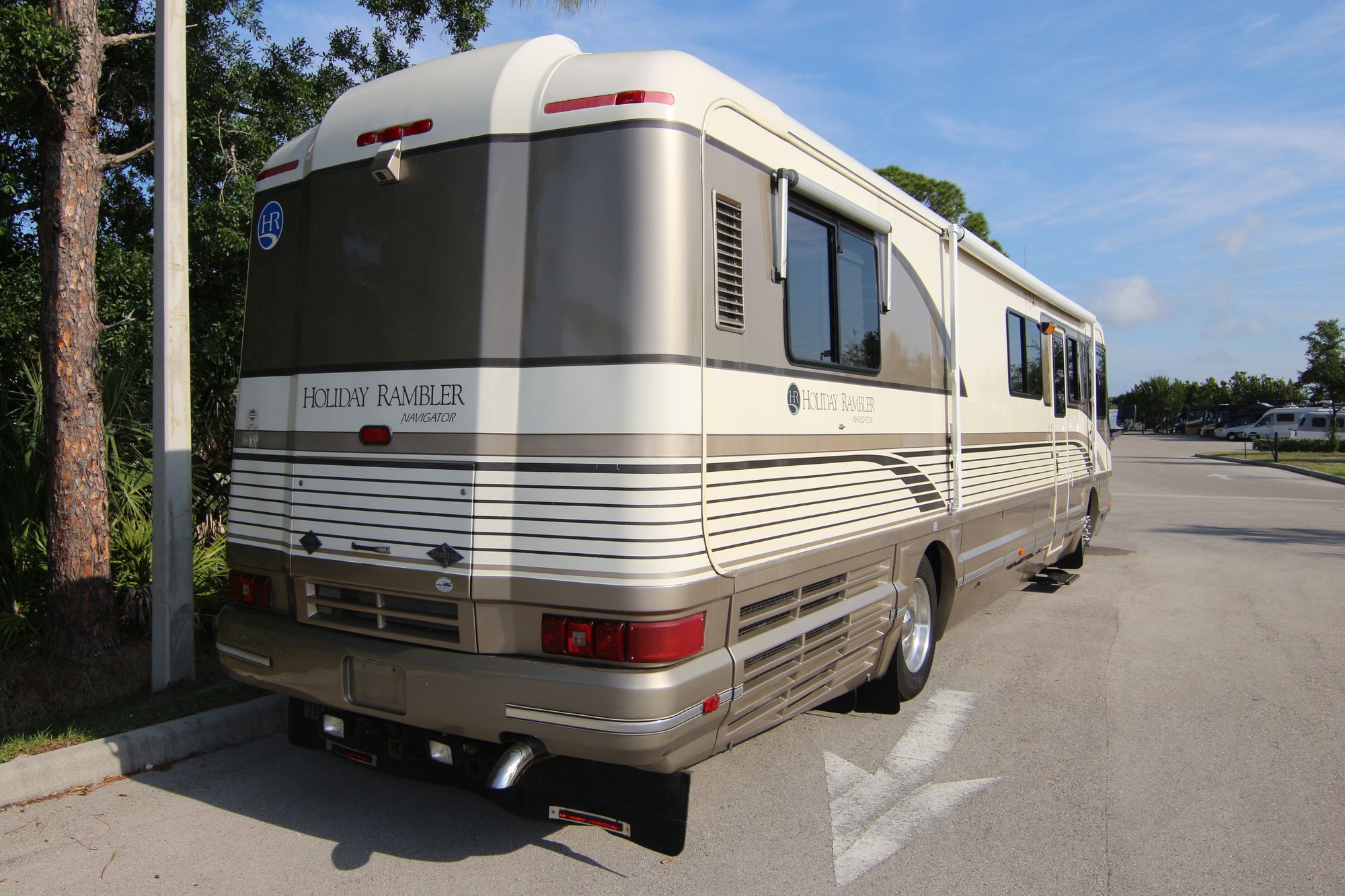 Used 1995 Holiday Rambler Navigator 38WD Class A  For Sale