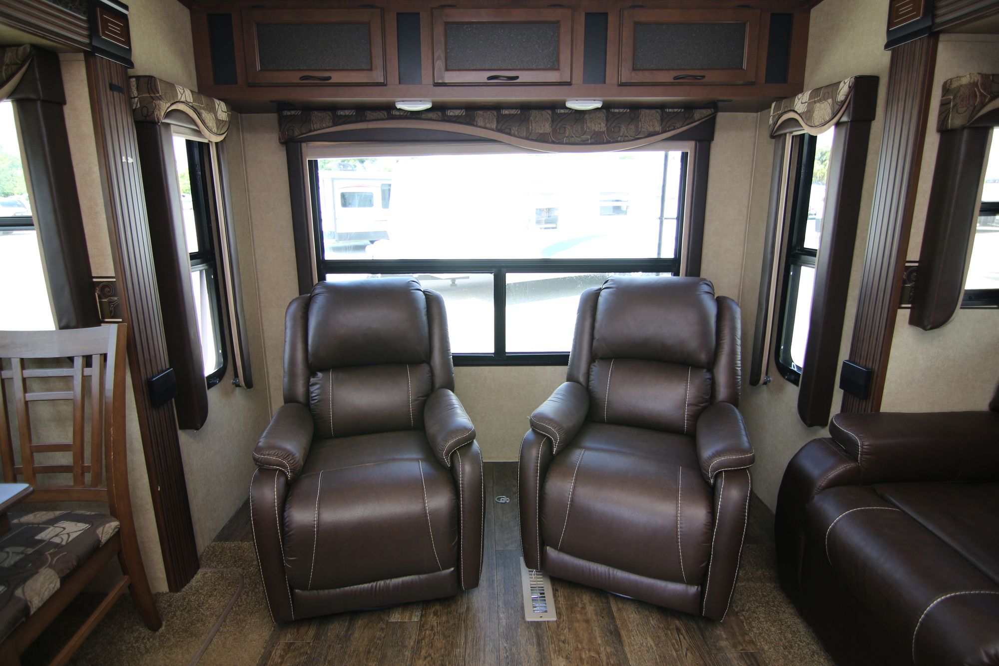 Used 2015 Jayco Eagle Ht 27.5 RLTS Fifth Wheel  For Sale