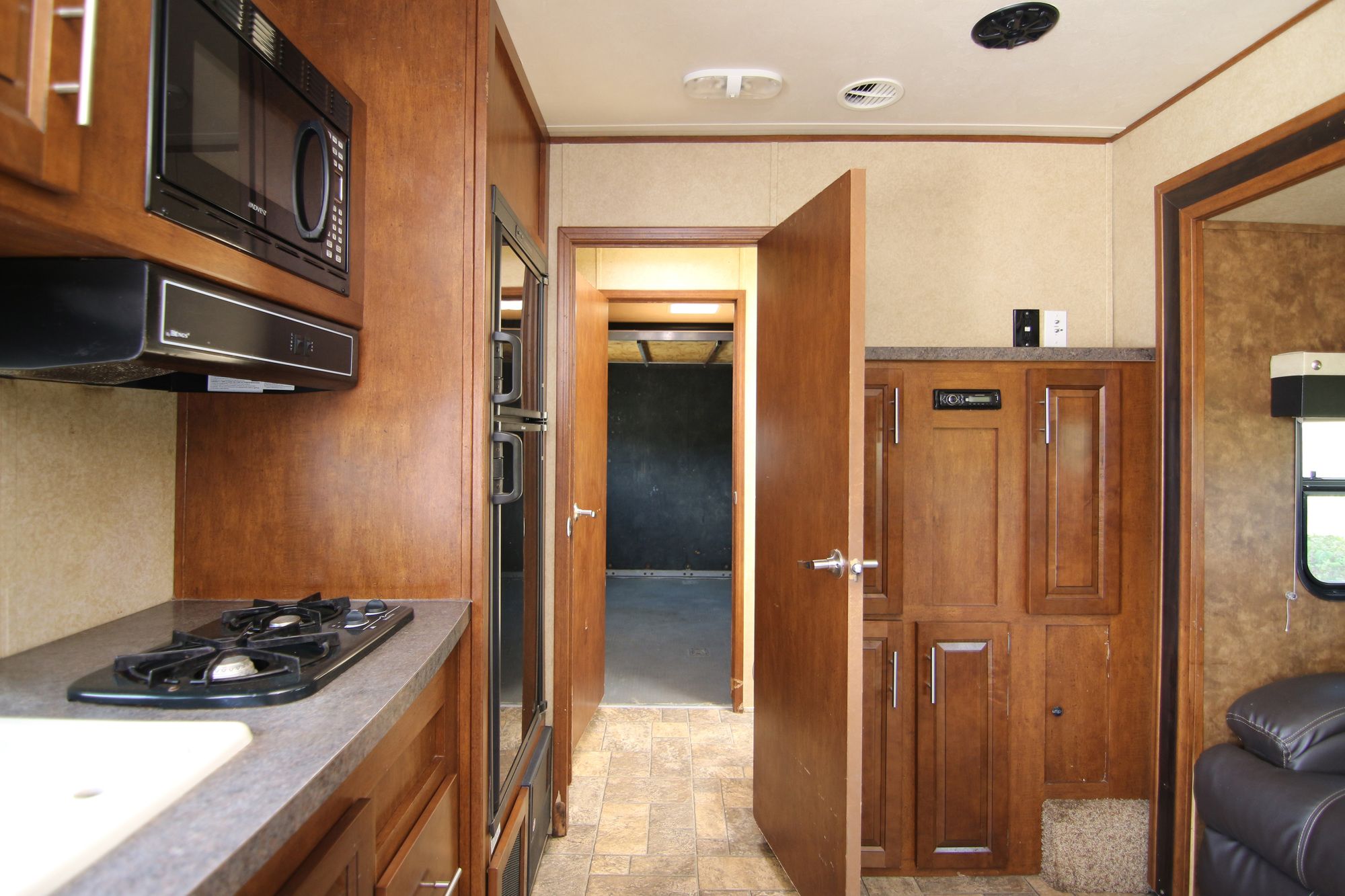 Used 2013 Forest River Hyperlightxlr 27HFS Travel Trailer  For Sale