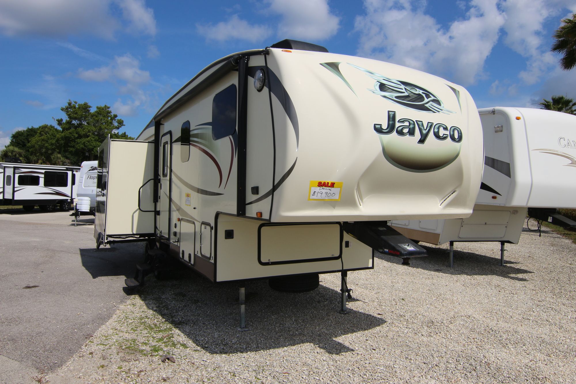 Used 2015 Jayco Eagle Ht 27.5 RLTS Fifth Wheel  For Sale