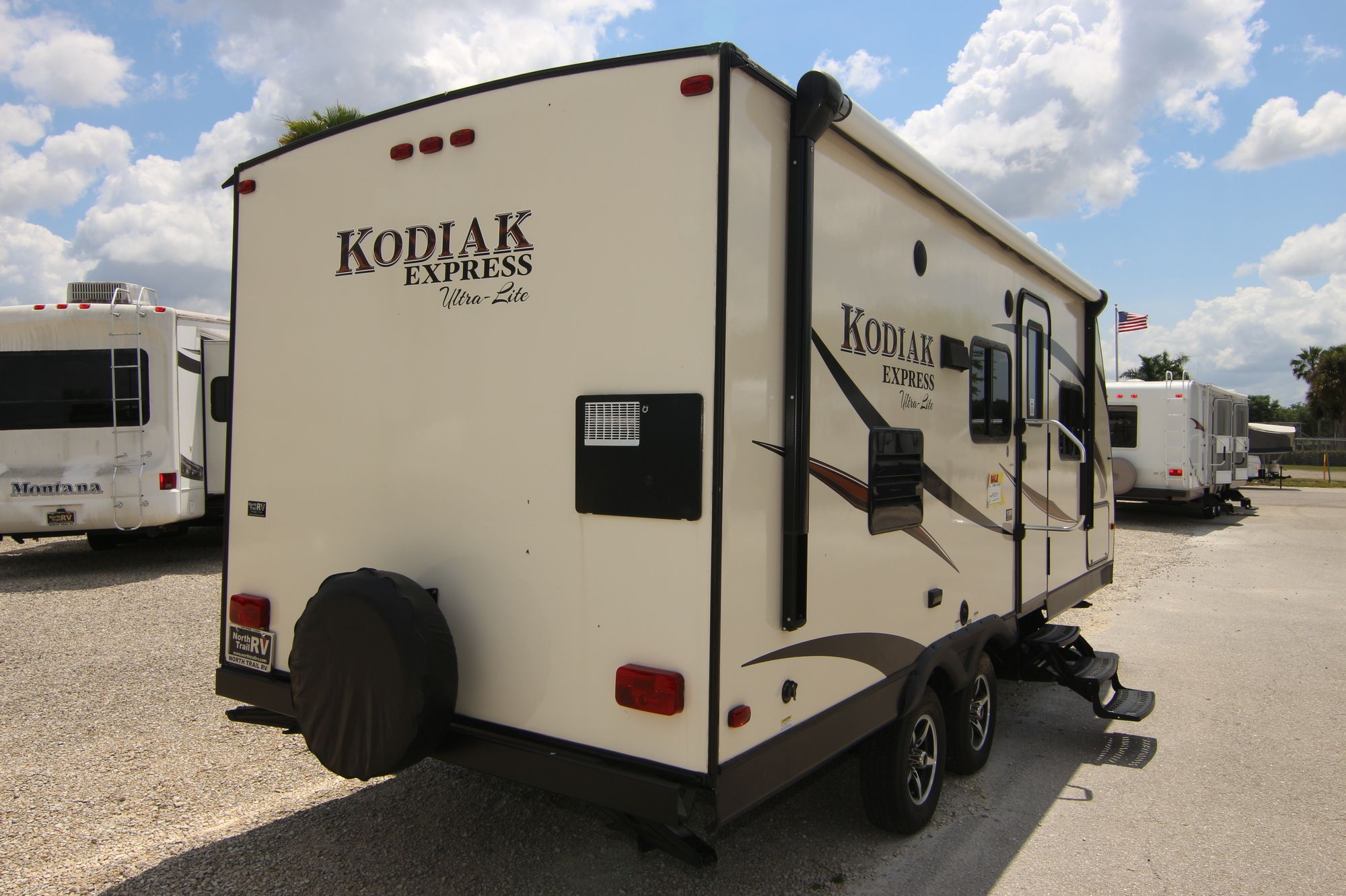 Used 2016 Dutchmen Kodiak 223RBSL Travel Trailer  For Sale