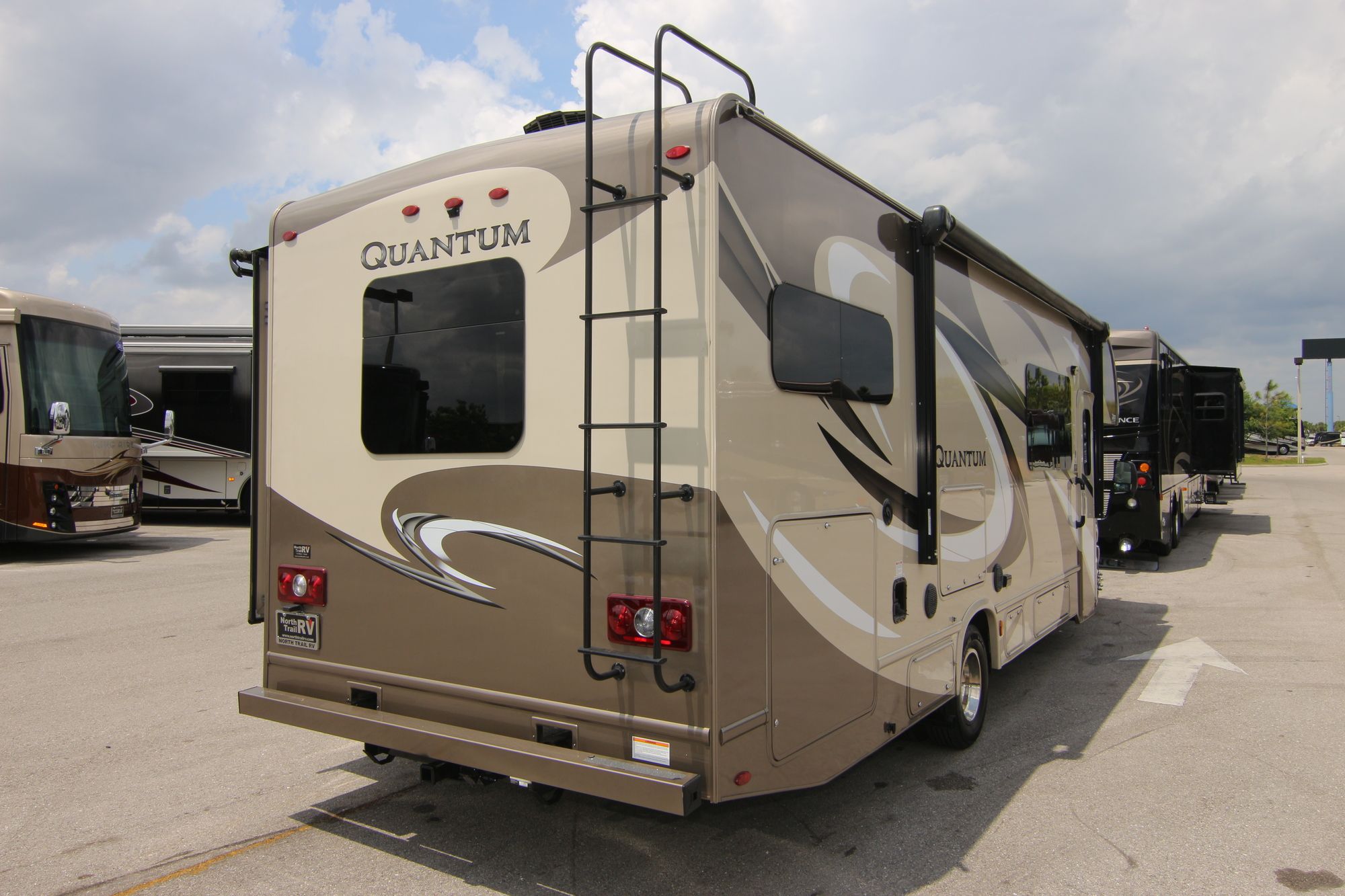 Used 2017 Thor Quantum 31PD Class C  For Sale