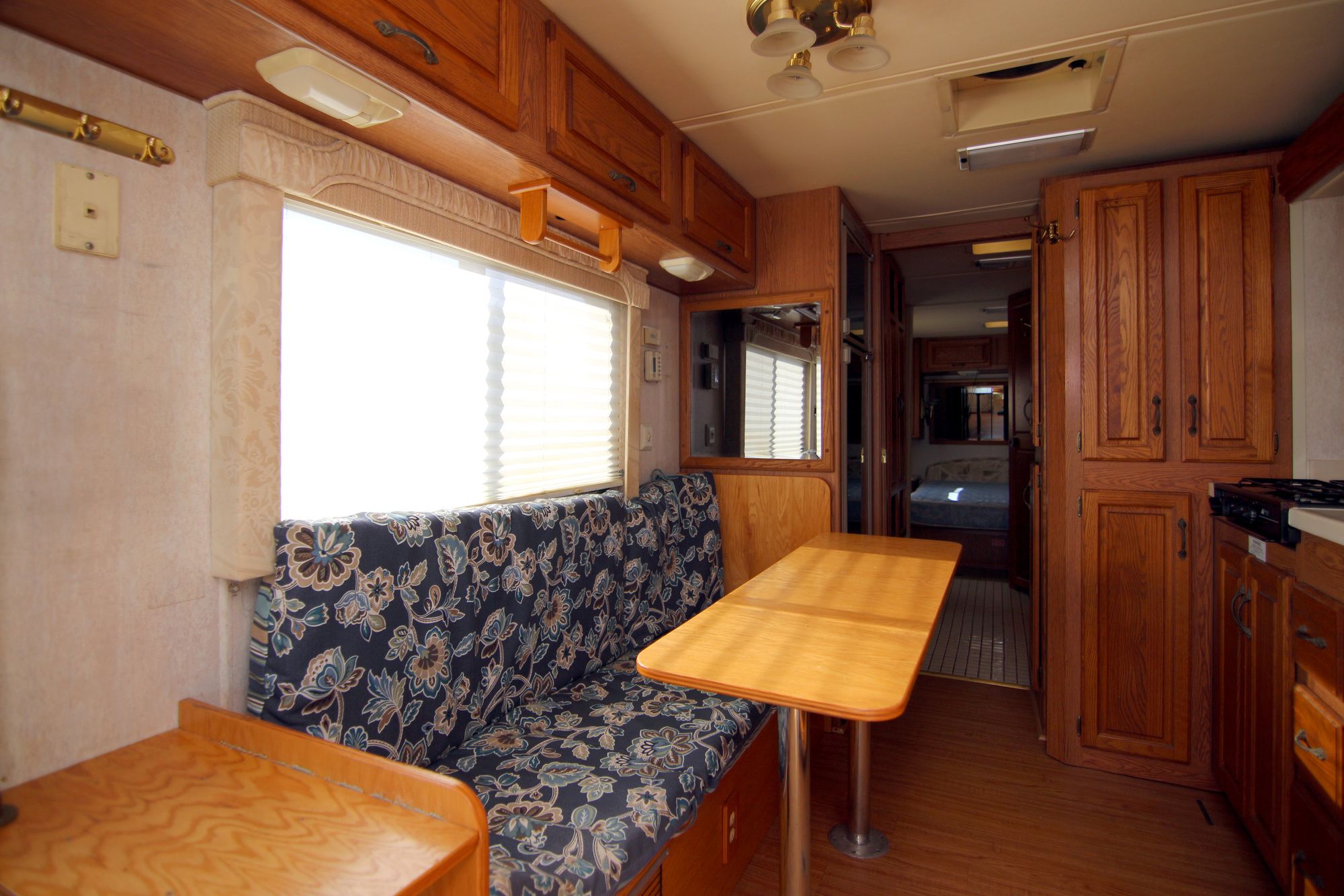 Used 1996 Holiday Rambler Endeavor Le 37CDS Class A  For Sale