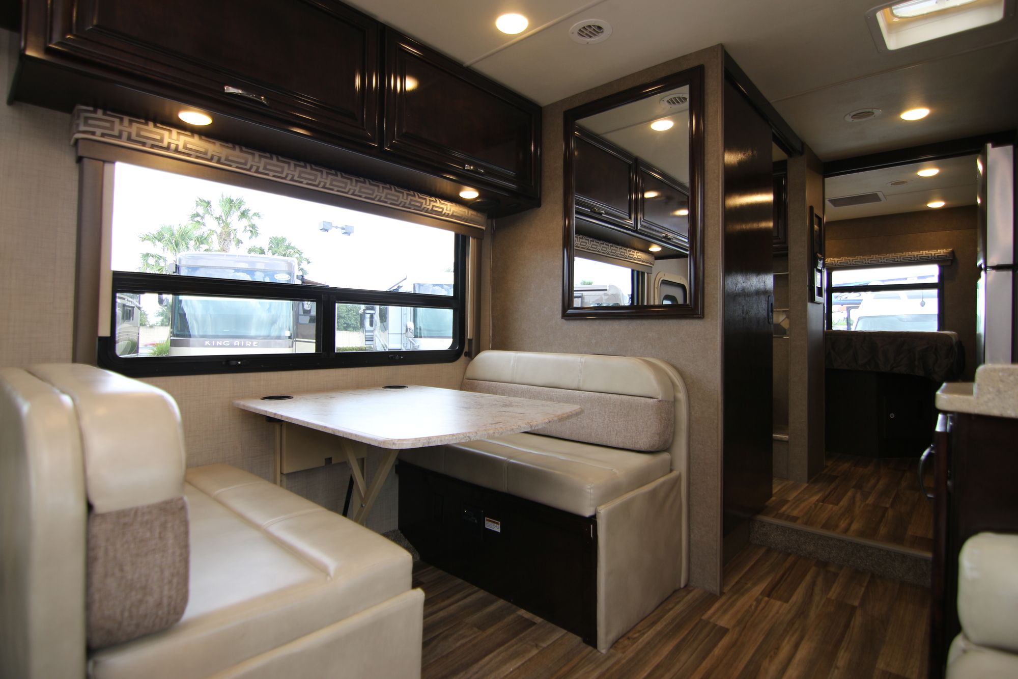 Used 2017 Thor Quantum 31PD Class C  For Sale