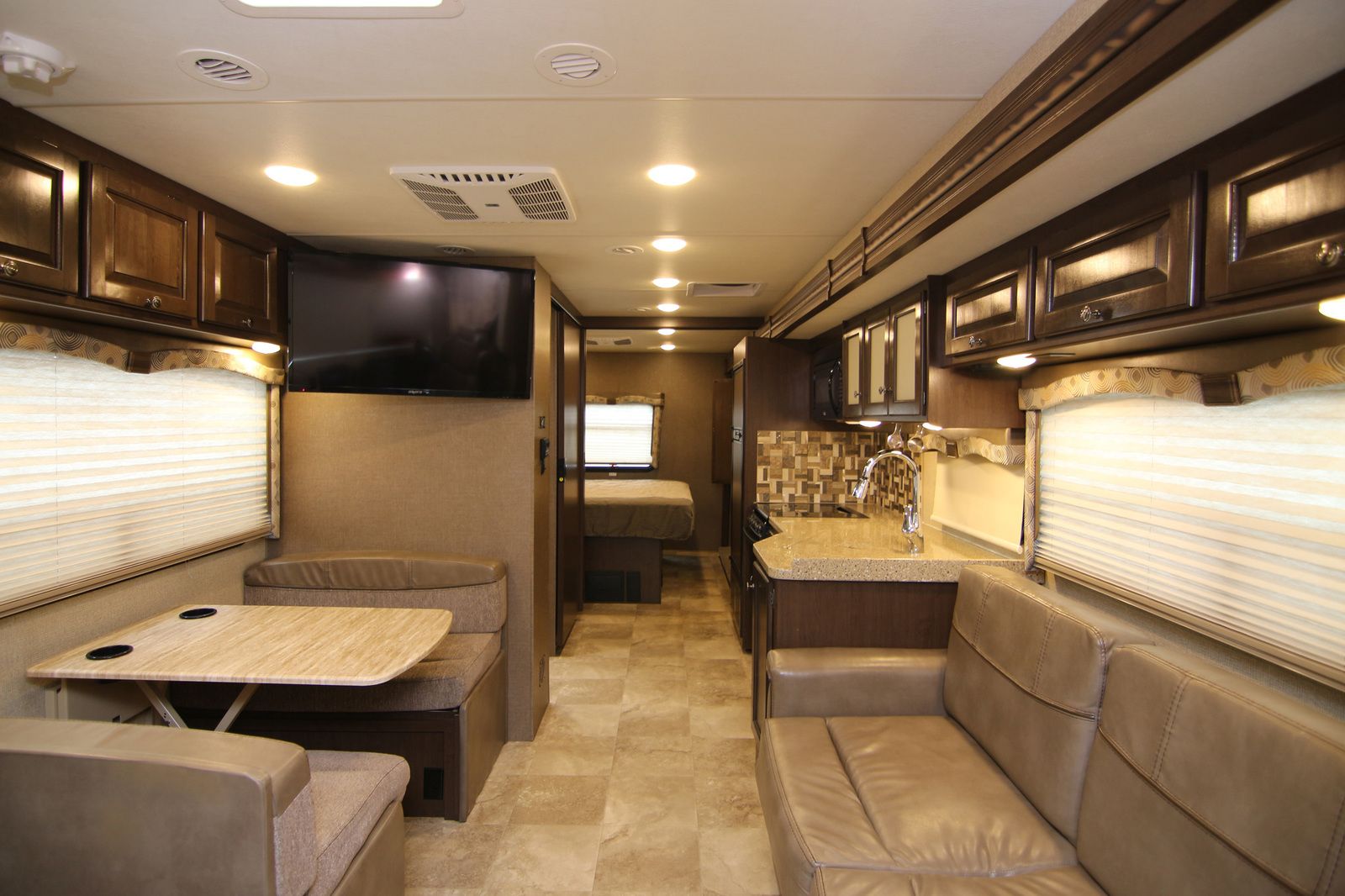 2018 Thor Motor Coach Windsport 29M Class A Gas Motorhome ...