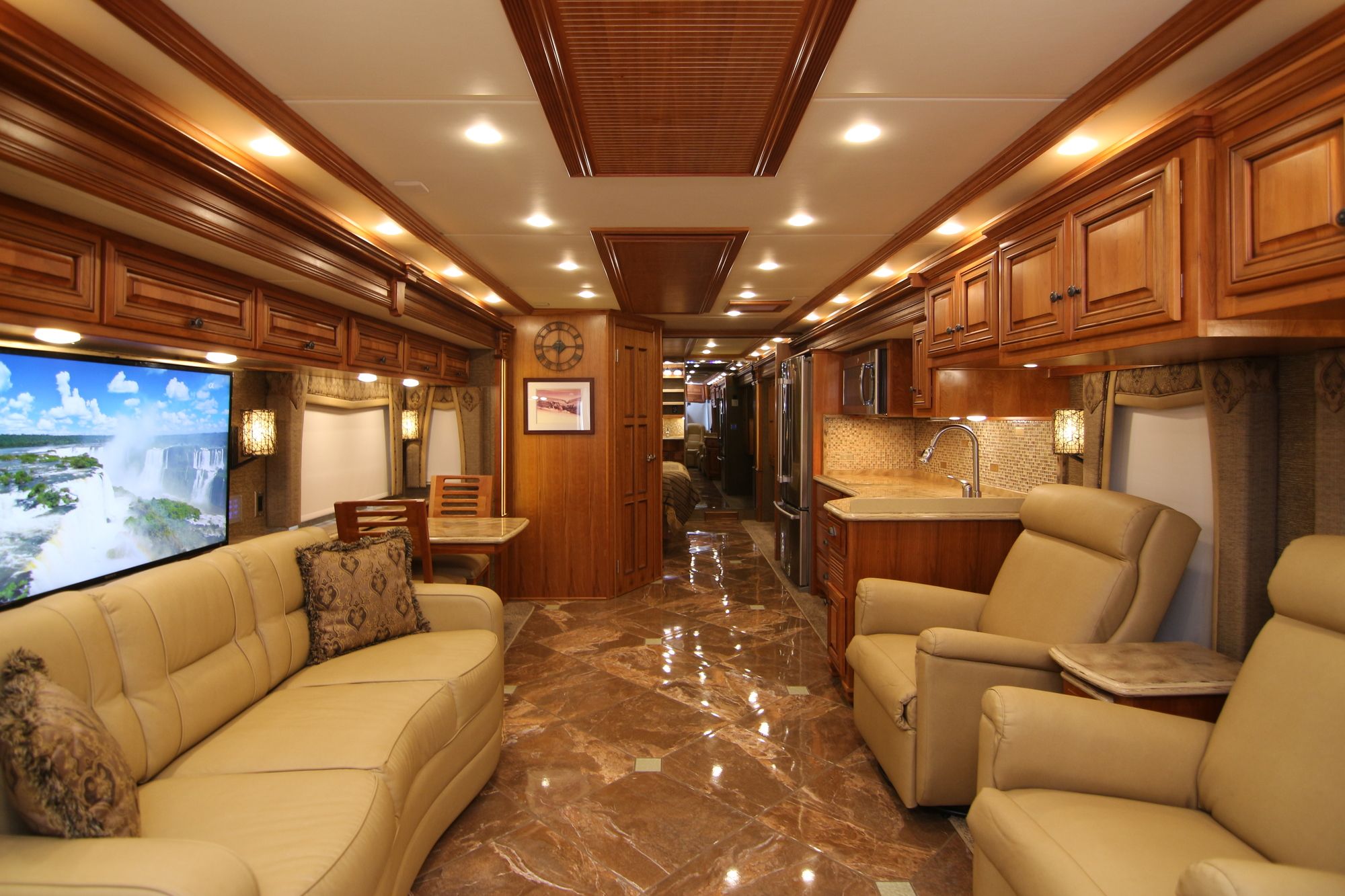 Used 2015 Newmar Dutch Star 4002 Class A  For Sale