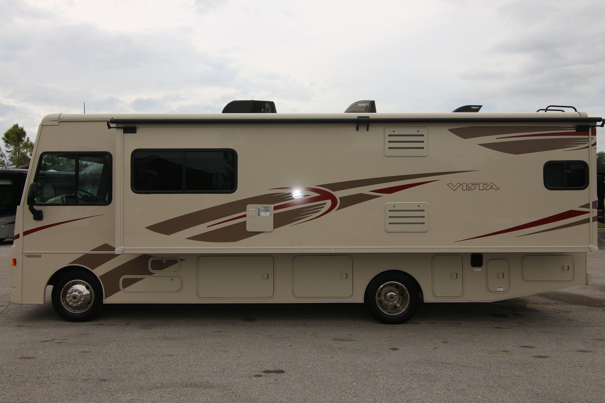 Used 2018 Winnebago Vista 29V Class A  For Sale