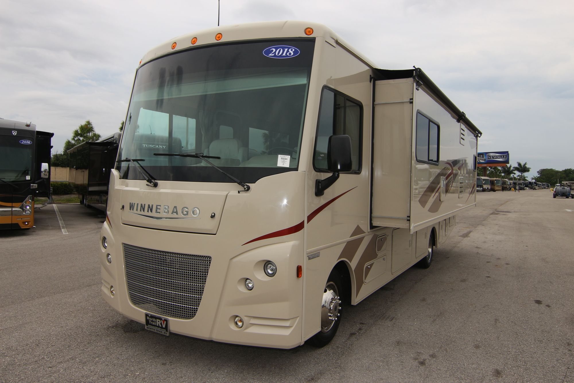 Used 2018 Winnebago Vista 29V Class A  For Sale