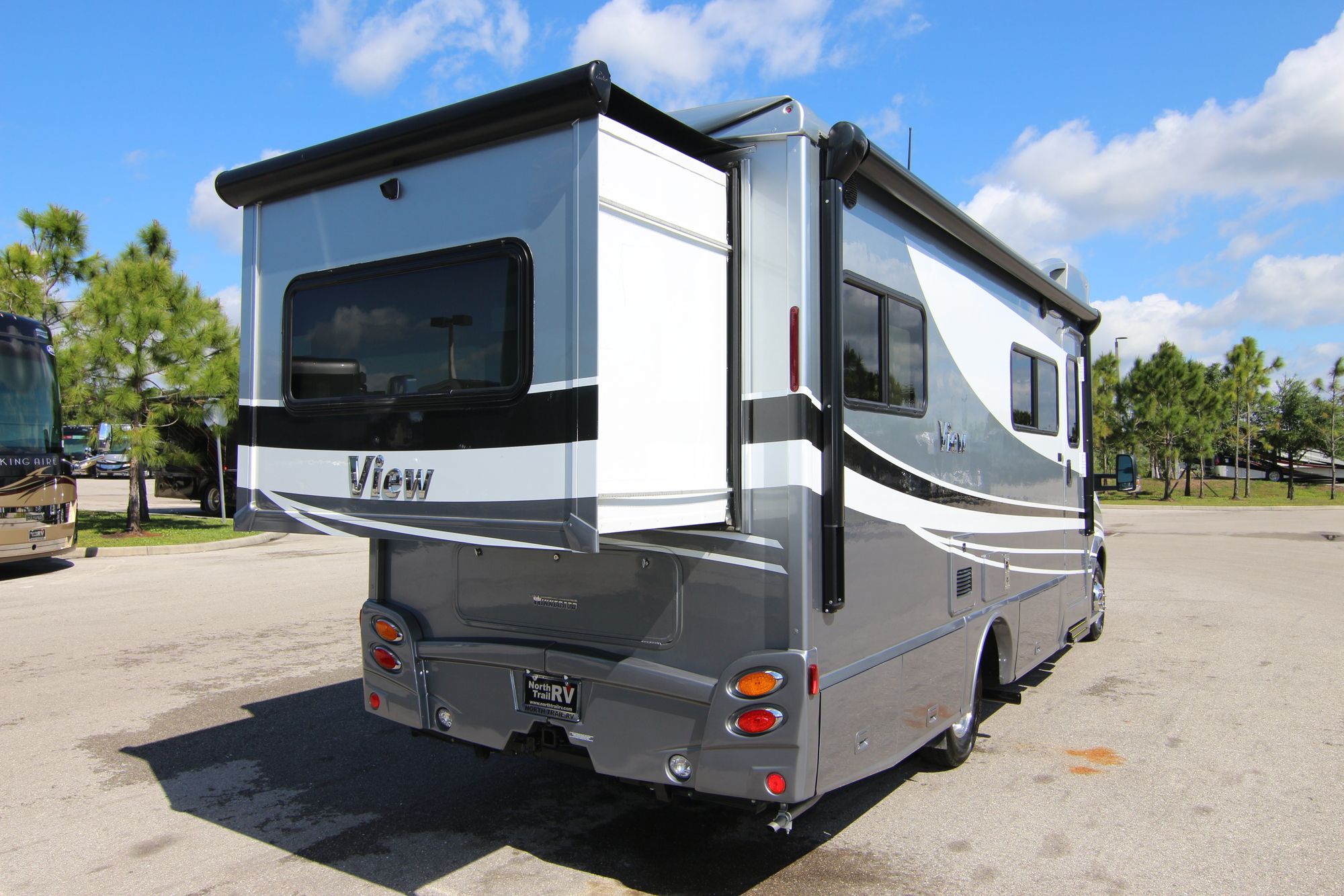 Used 2019 Winnebago View 24G Class C  For Sale