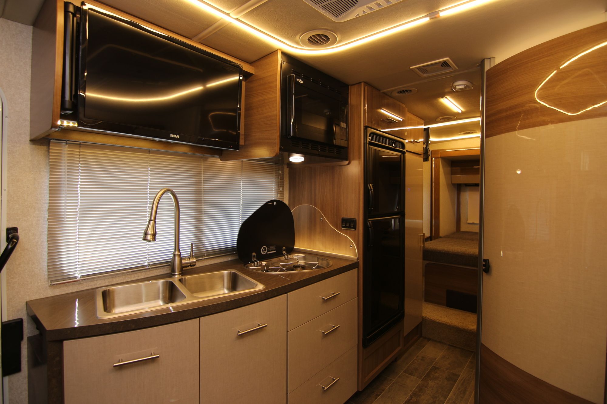 Used 2019 Winnebago View 24G Class C  For Sale