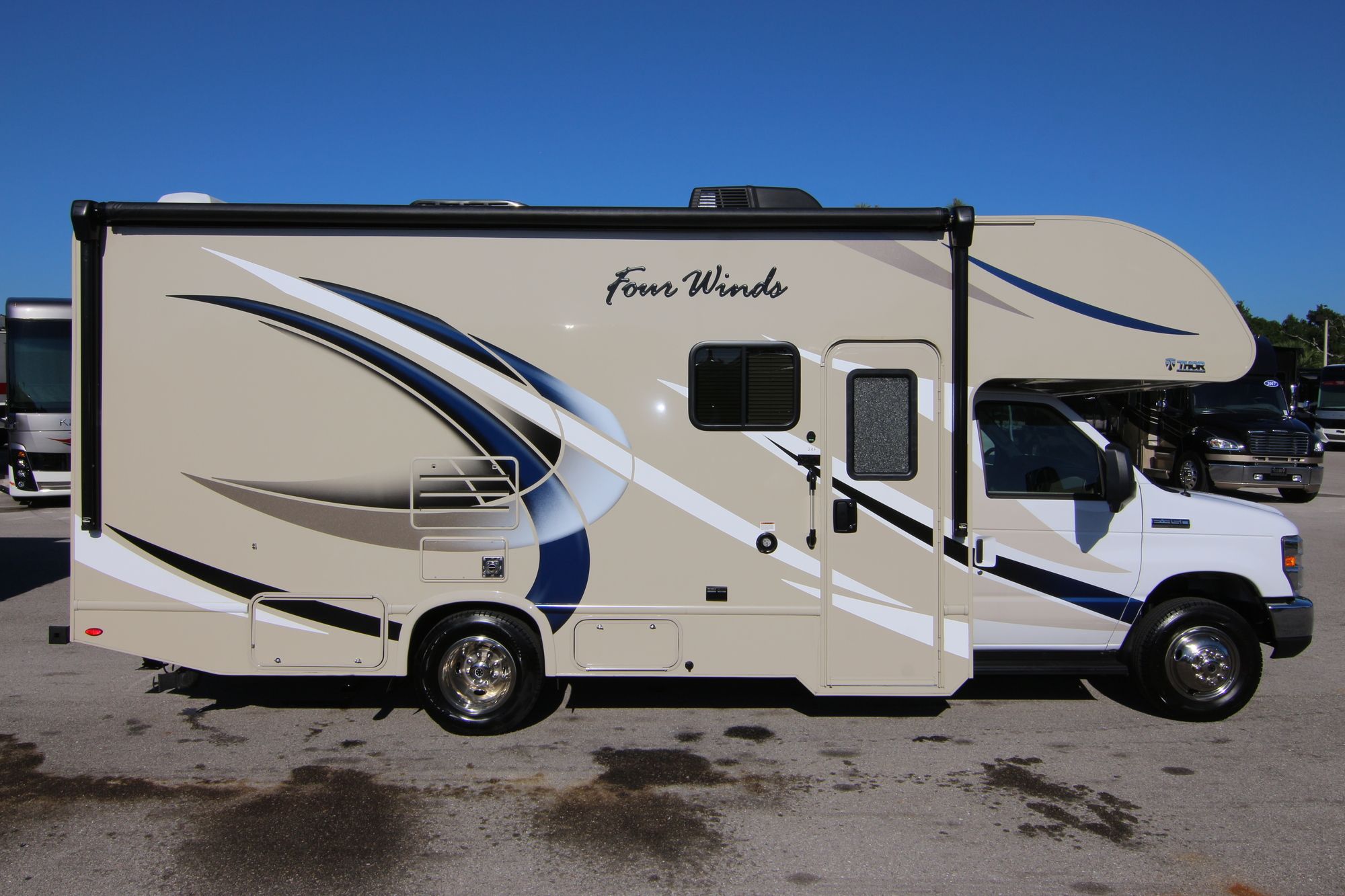 Used 2018 Thor Fourwinds 24F Class C  For Sale